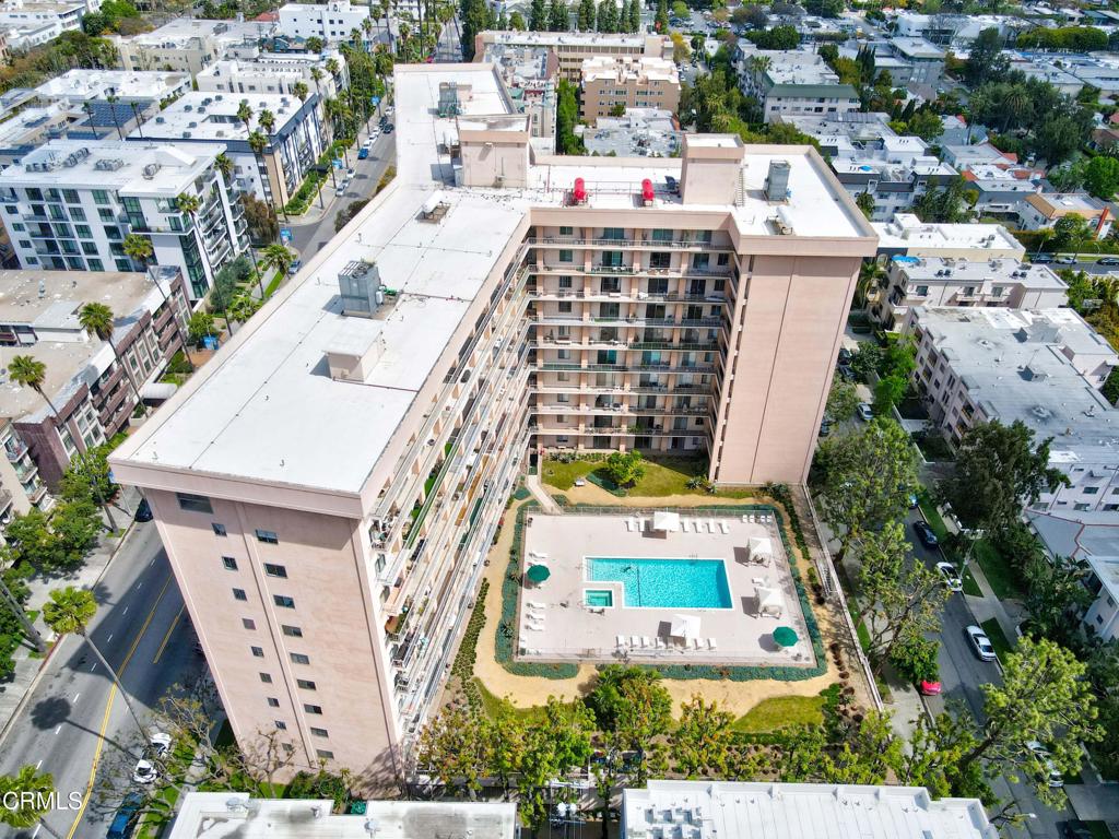 100 S Doheny Drive 1002