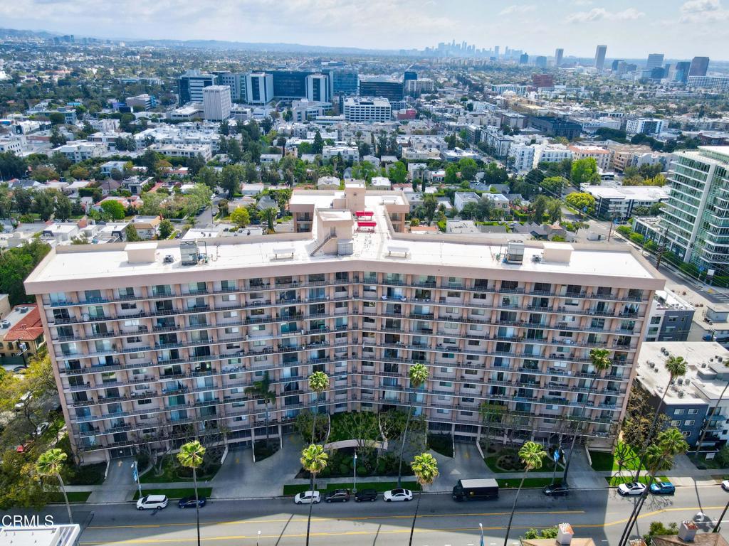 100 S Doheny Drive 1002