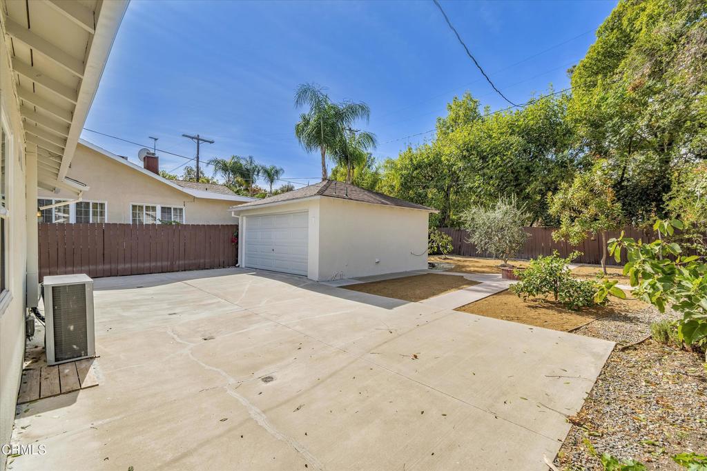 5119 Canoga Avenue