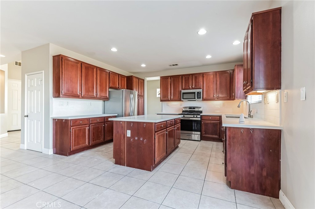 3801 W Avenue J12
