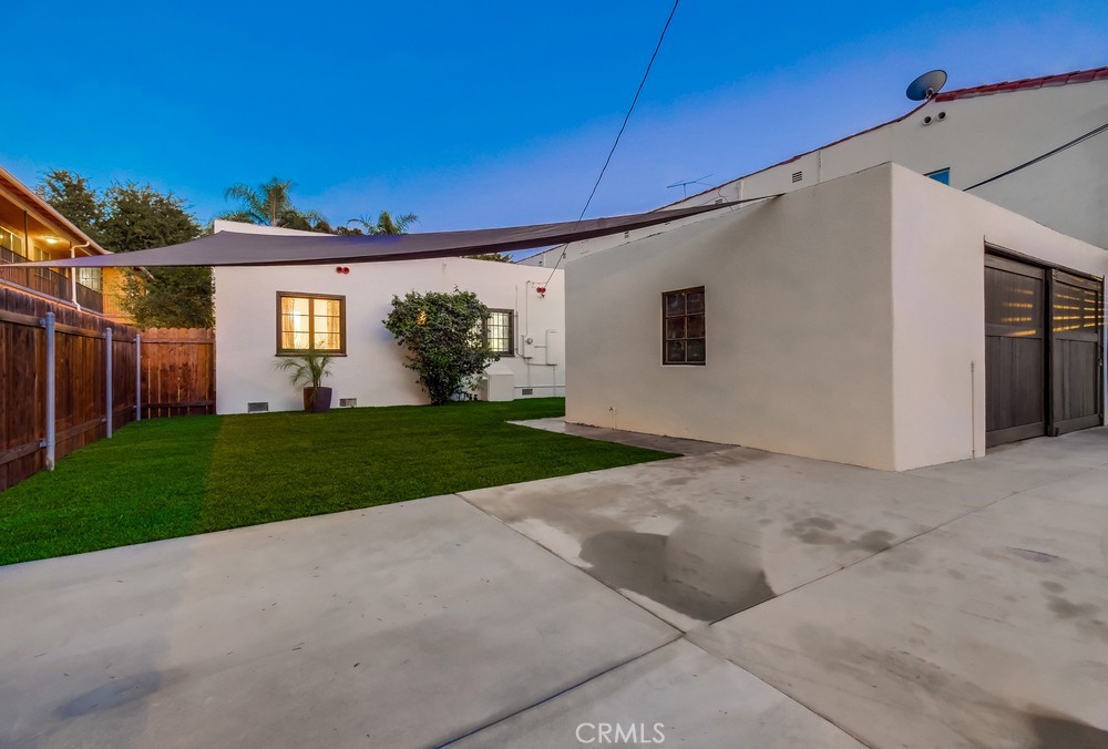 2211 Pine Avenue