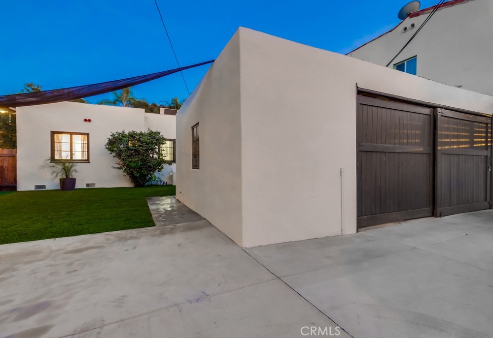 2211 Pine Avenue