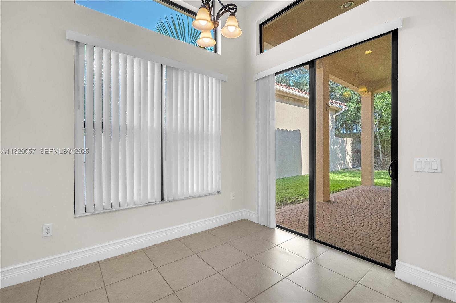 16927 Bridge Crossing Circle 0