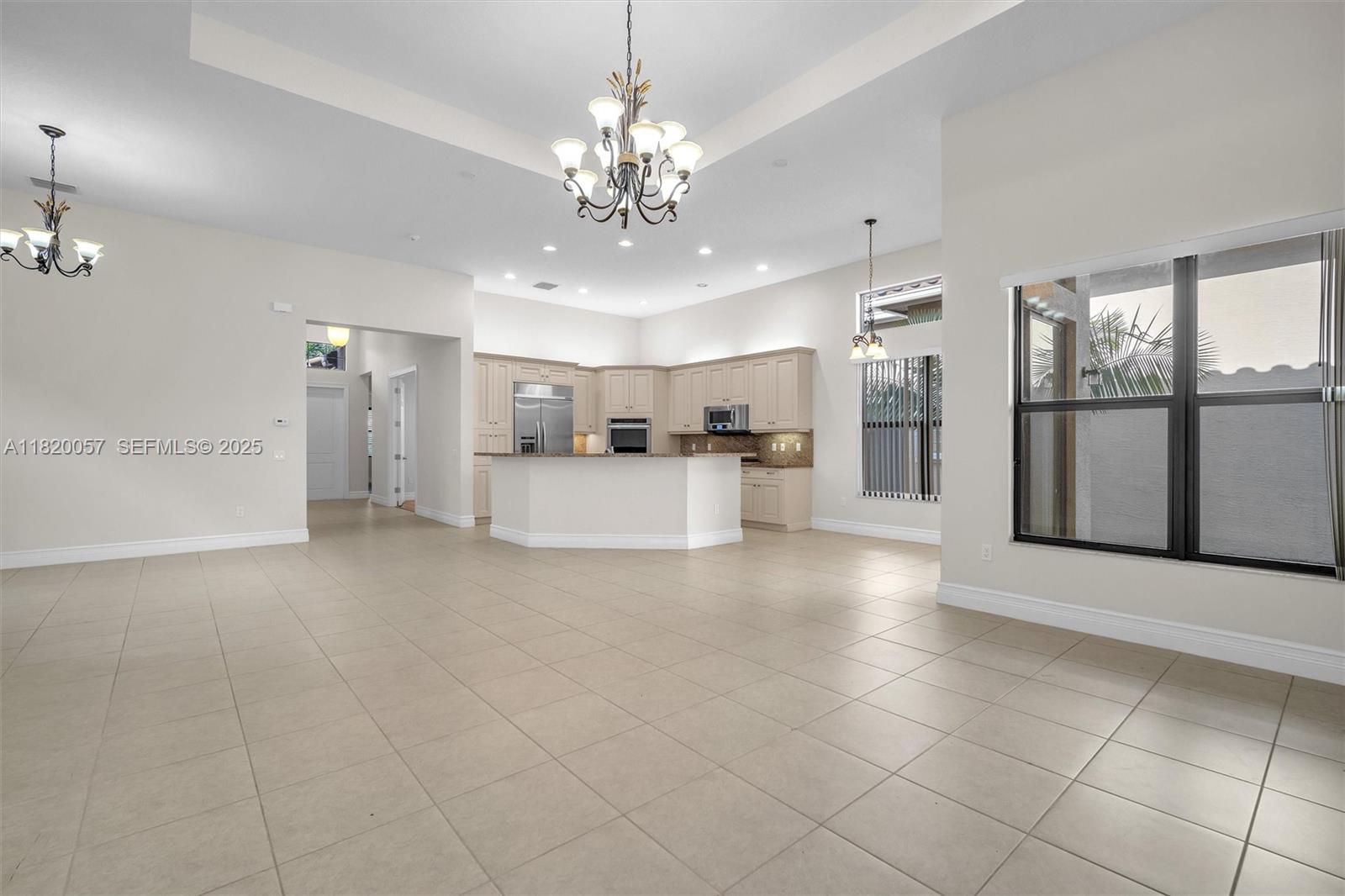 16927 Bridge Crossing Circle 0