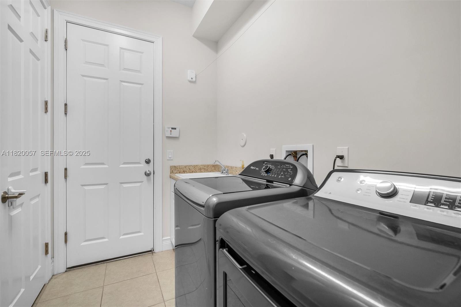 16927 Bridge Crossing Circle 0