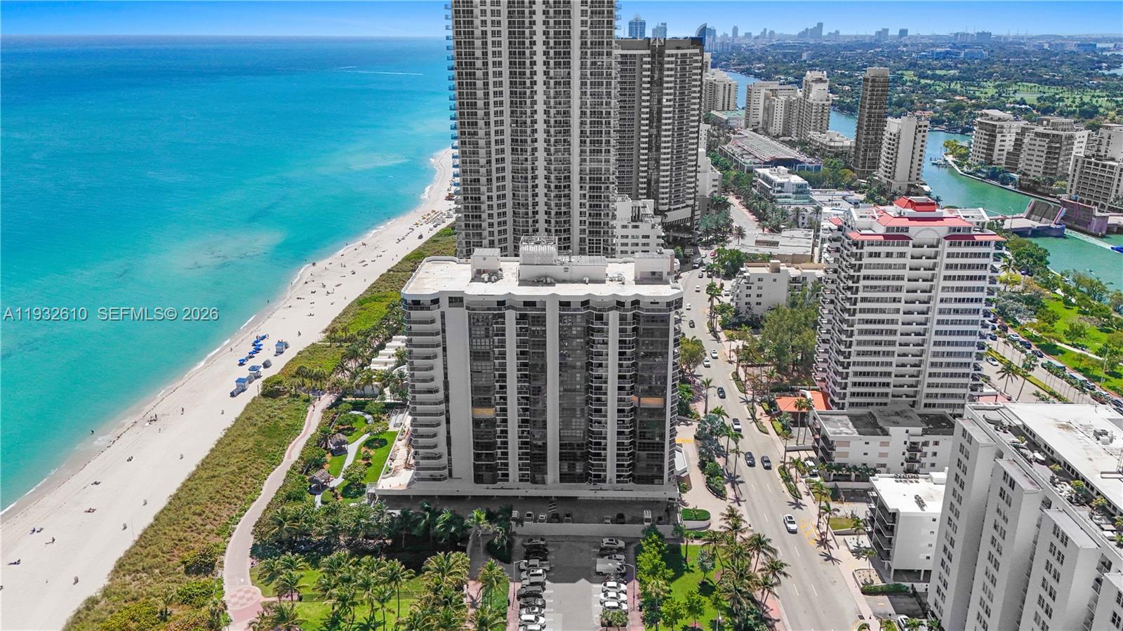 6423 Collins Avenue 1005
