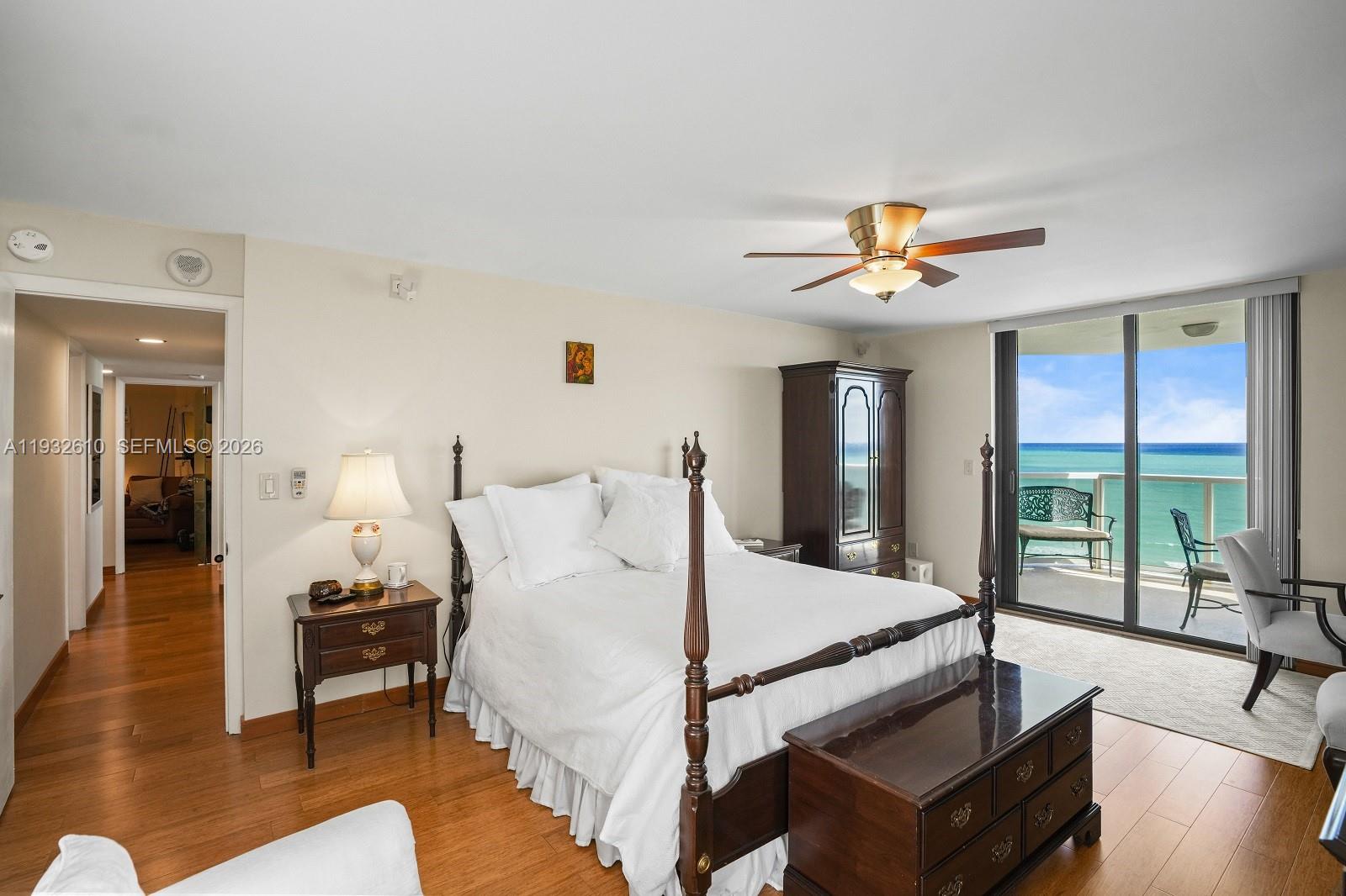 6423 Collins Avenue 1005