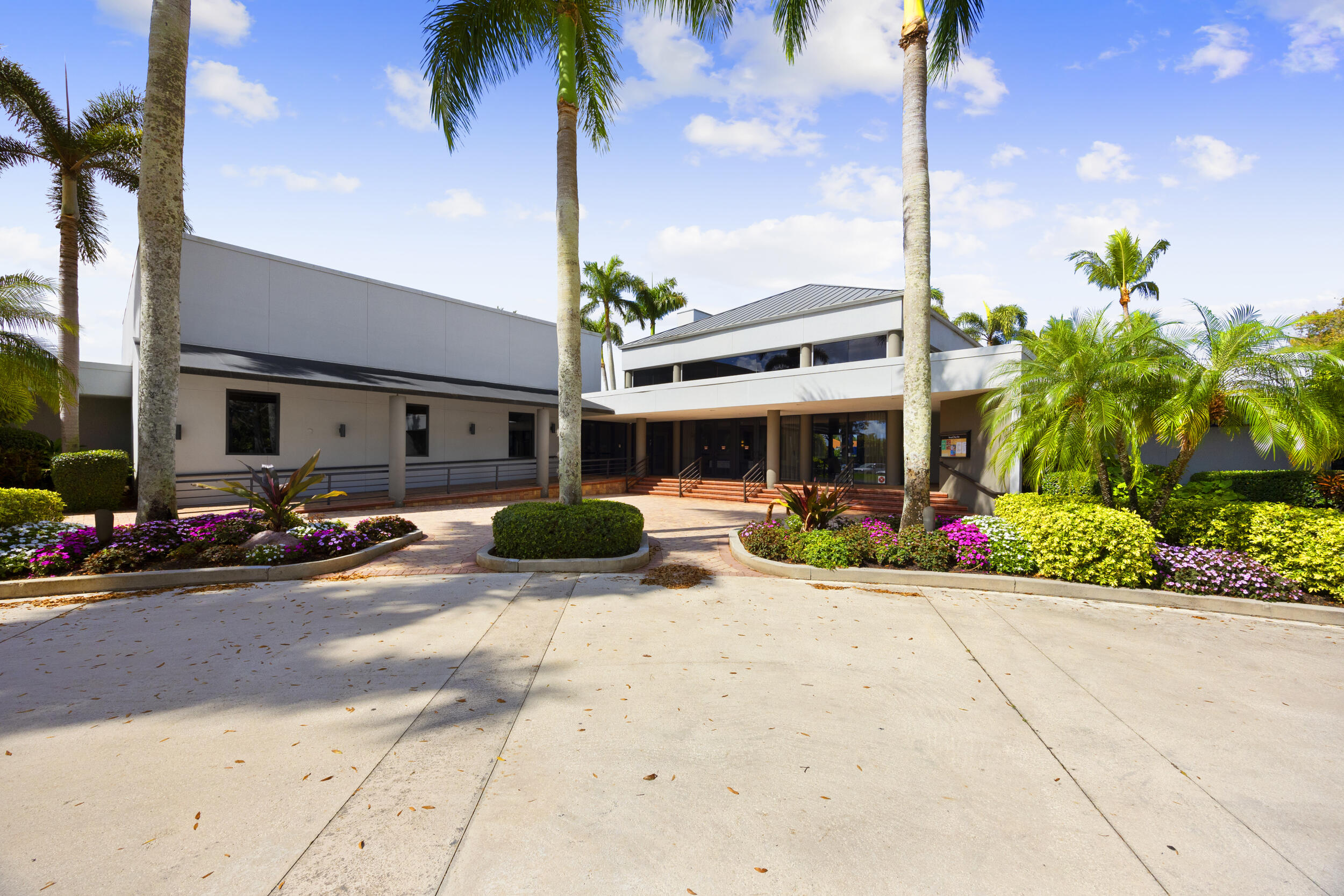 17192 Newport Club Drive