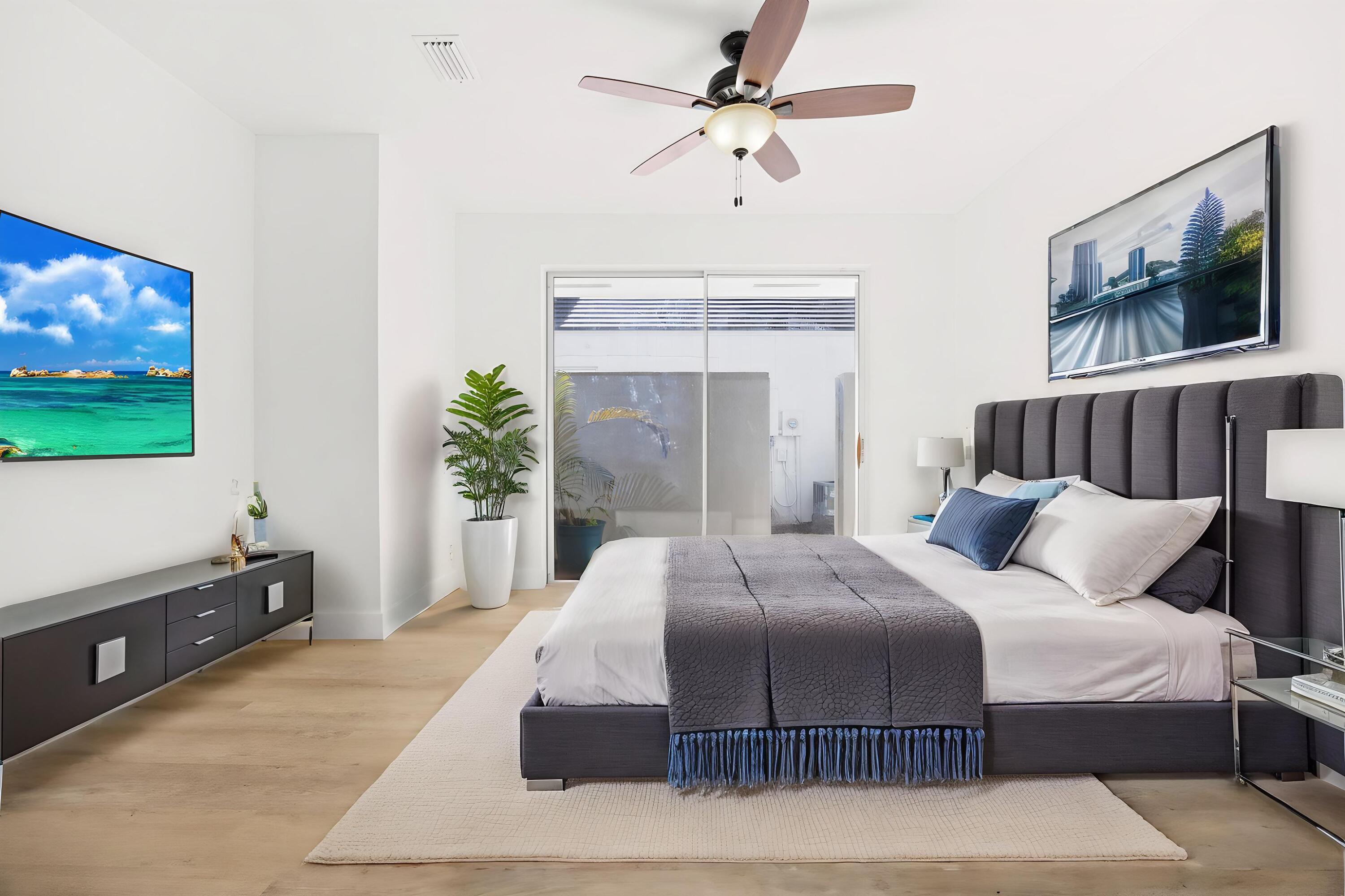 17192 Newport Club Drive