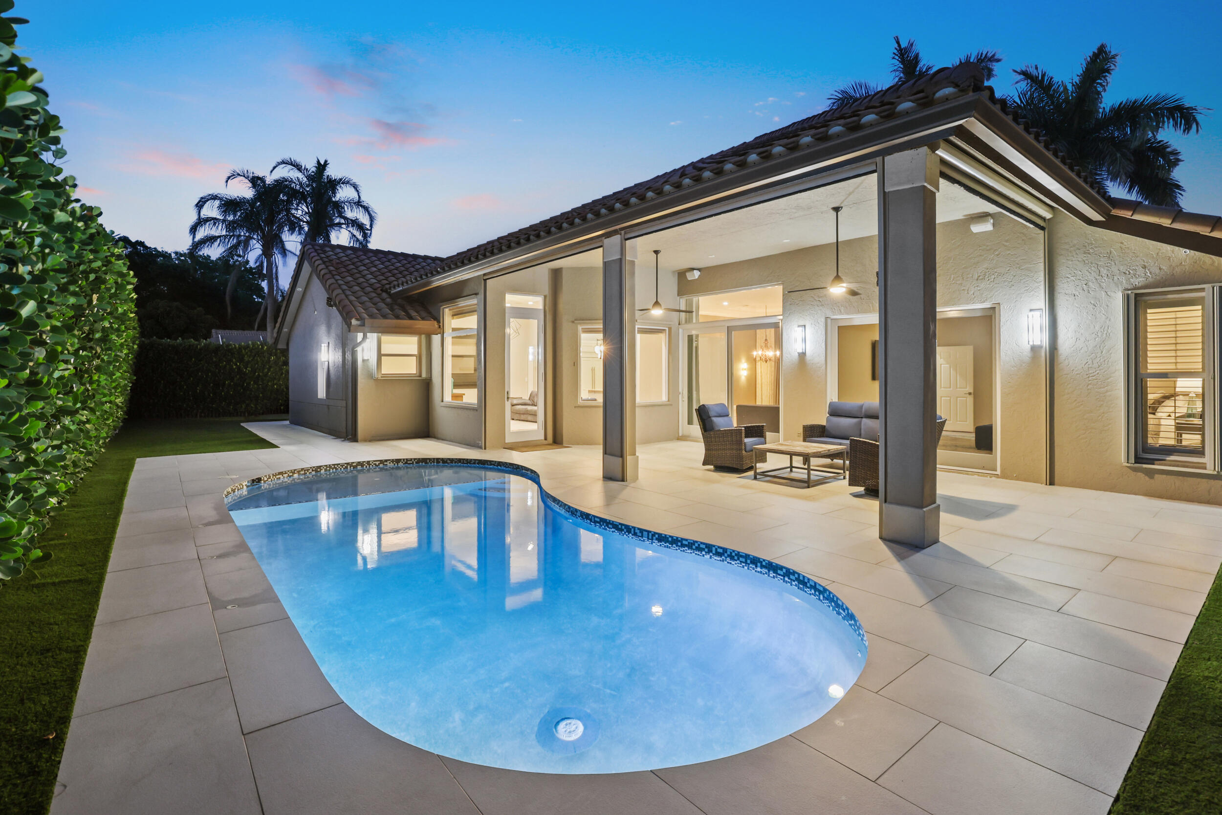 4445 NW 28th Way