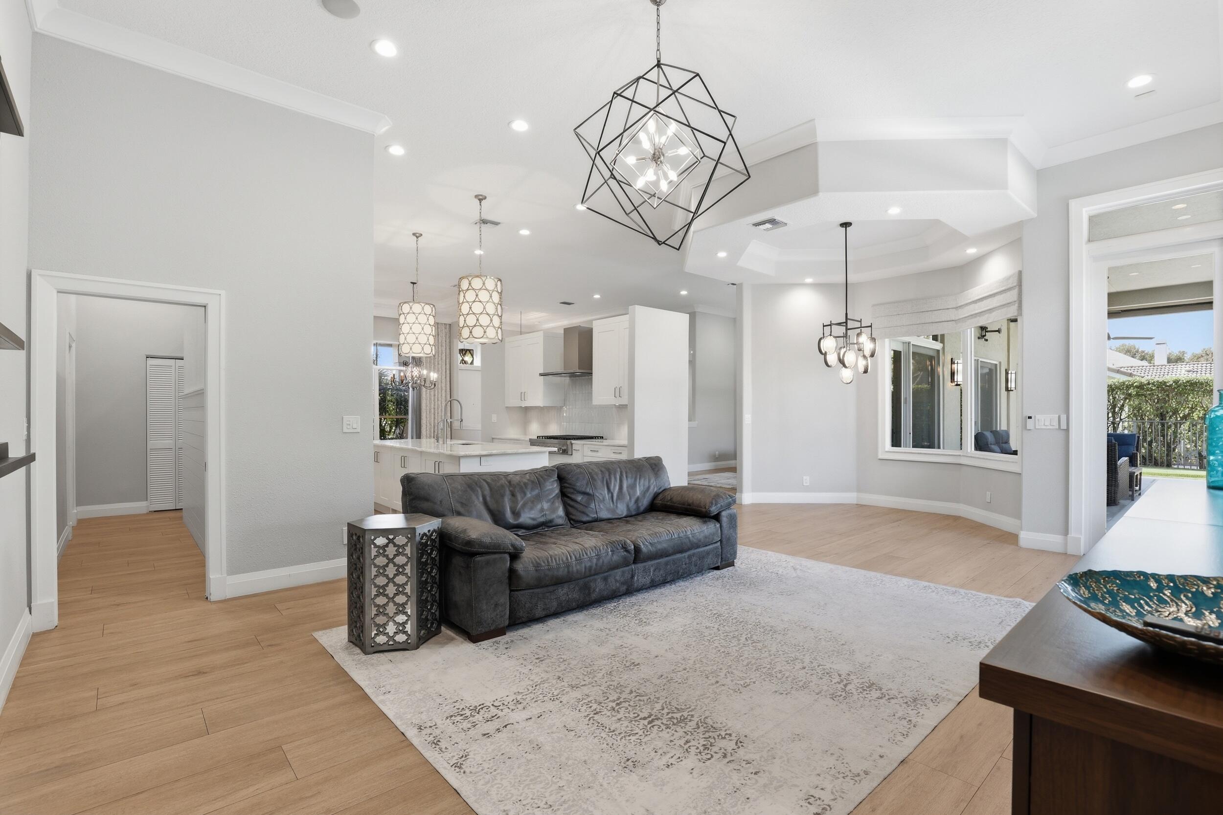 4445 NW 28th Way