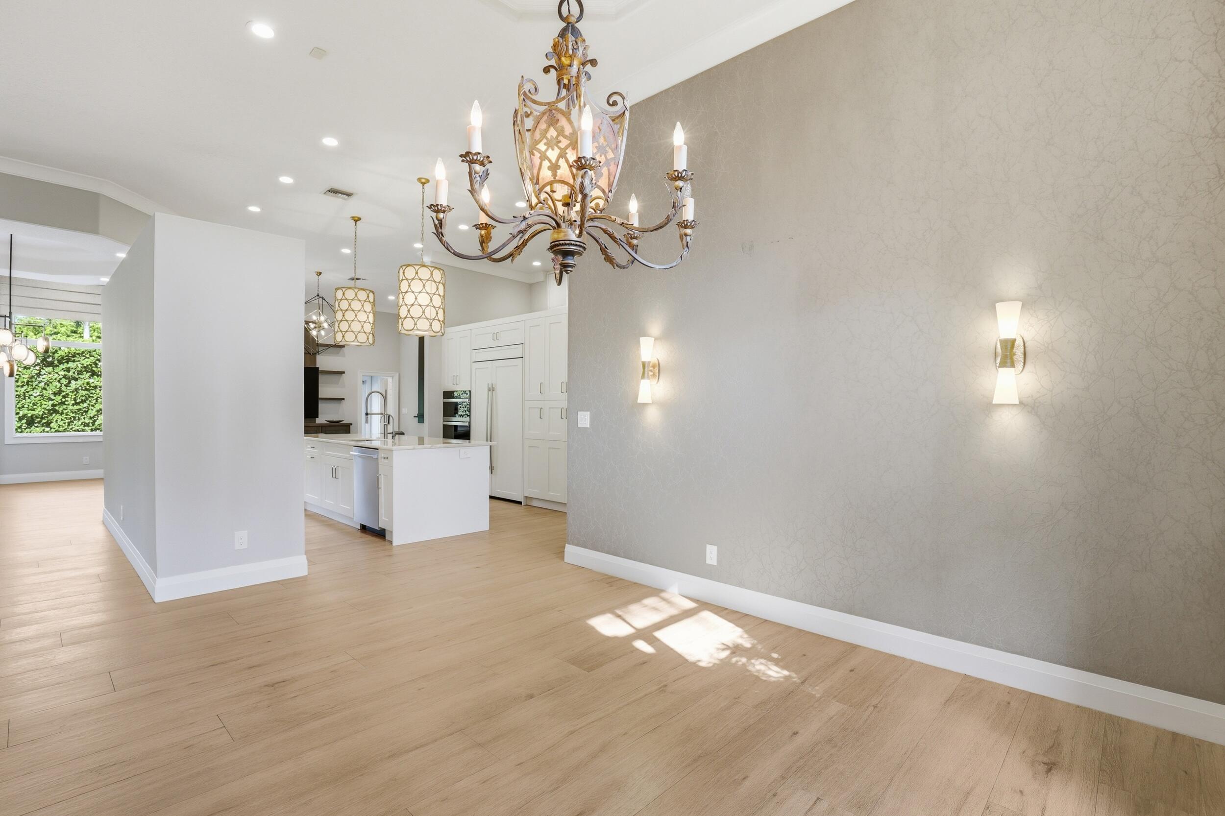4445 NW 28th Way