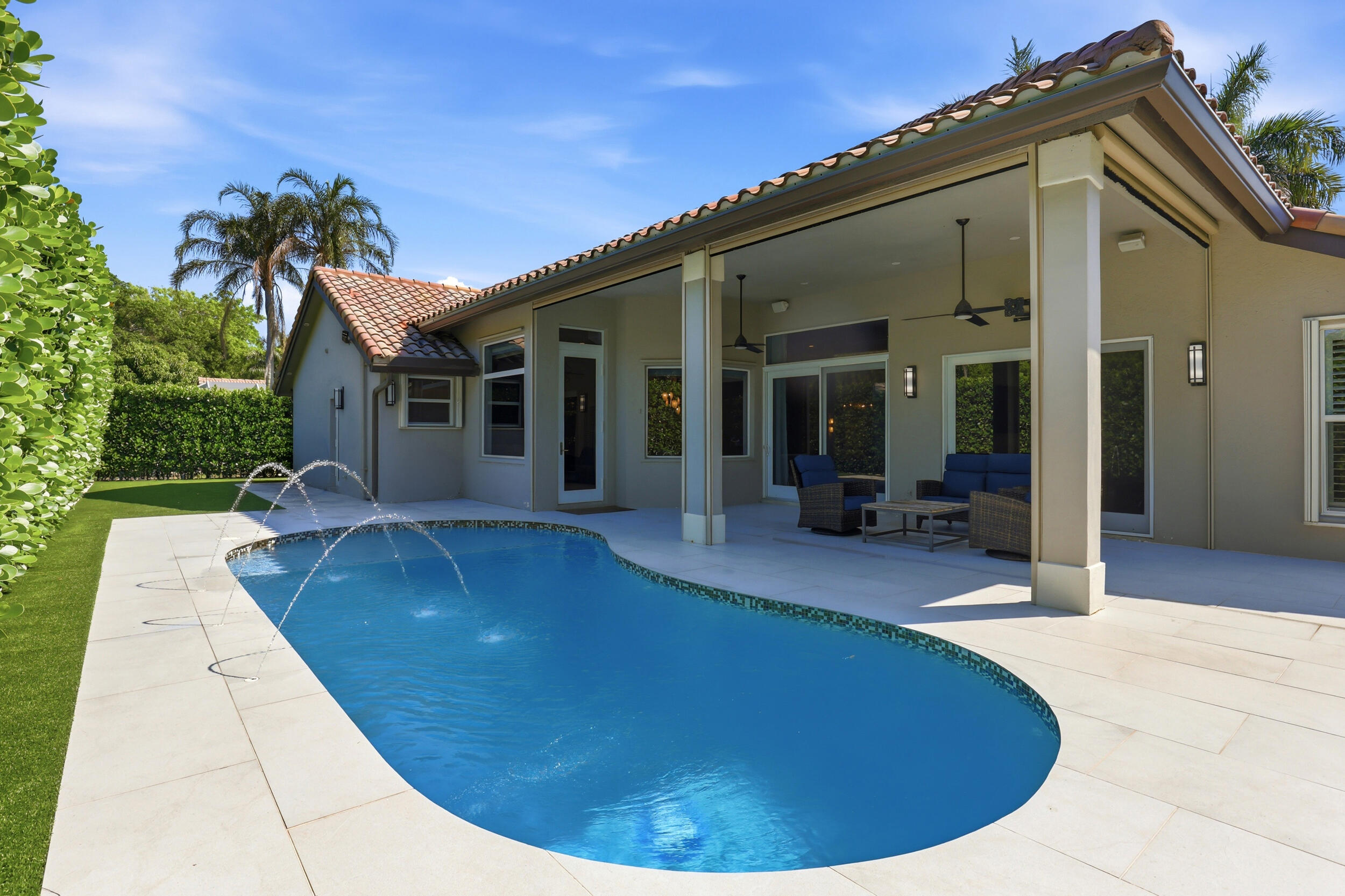 4445 NW 28th Way