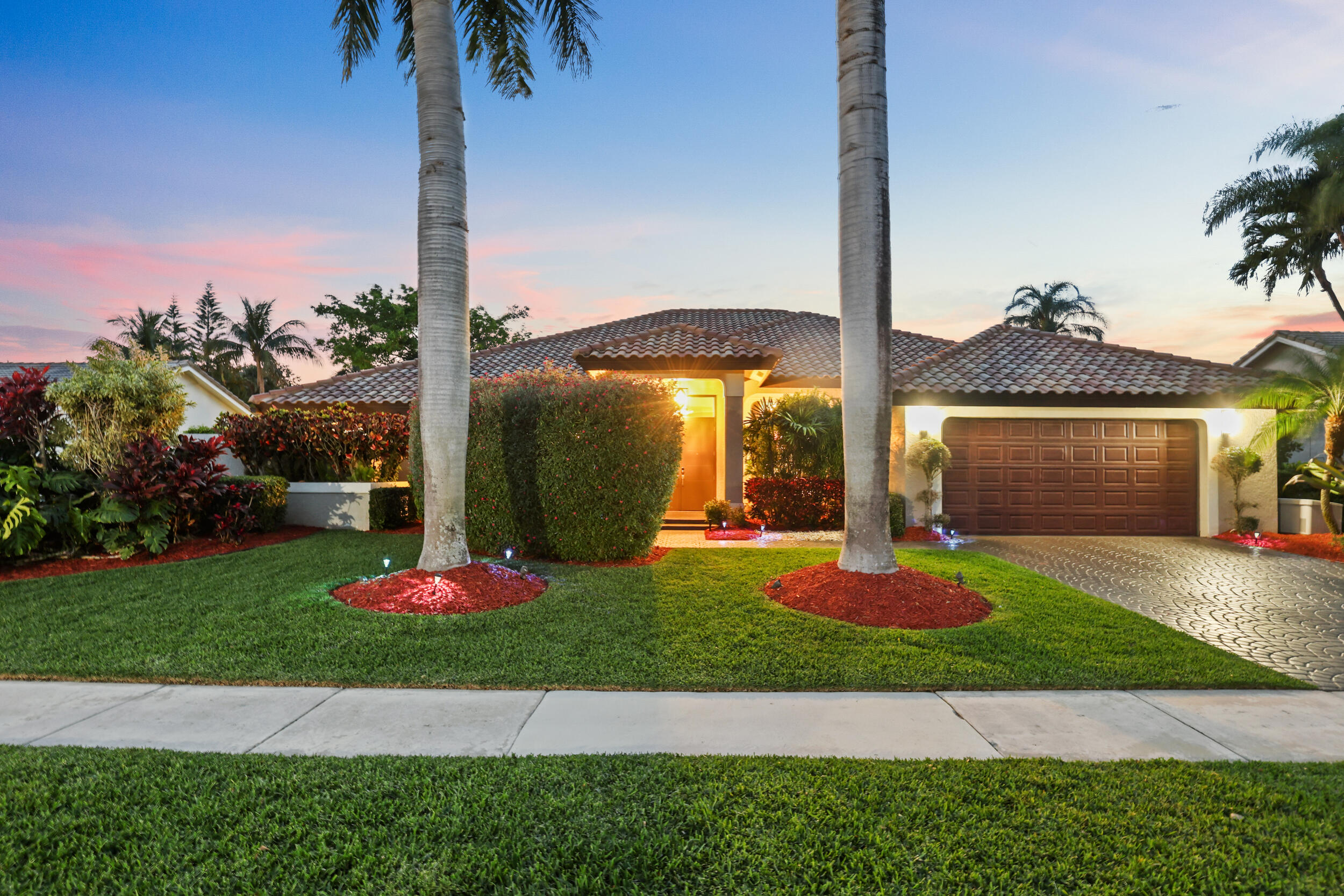 4445 NW 28th Way