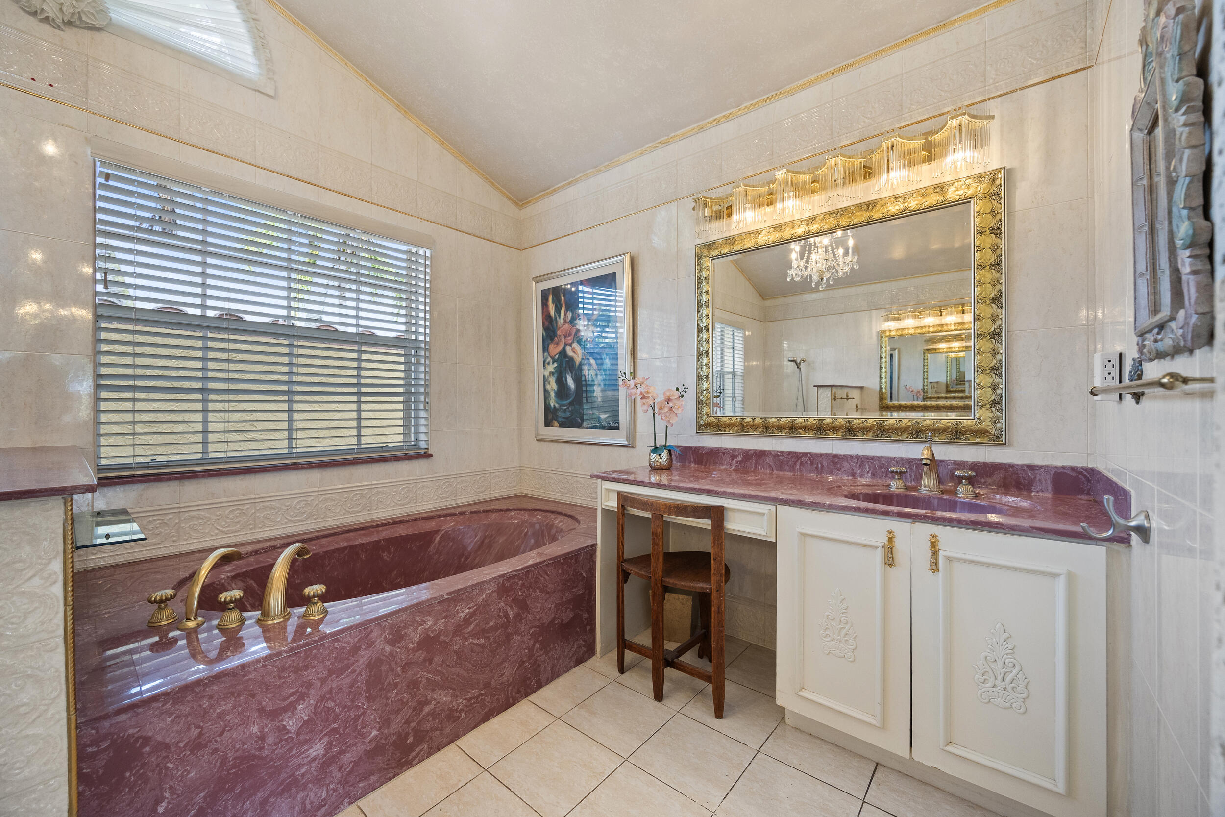 5597 Descartes Circle