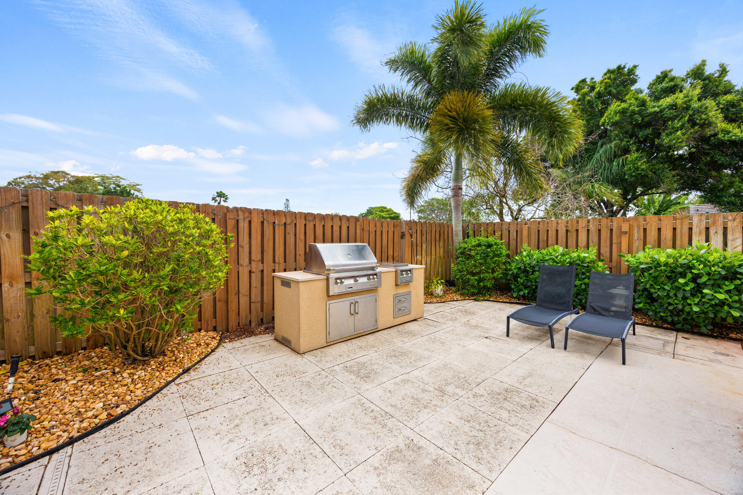 5597 Descartes Circle