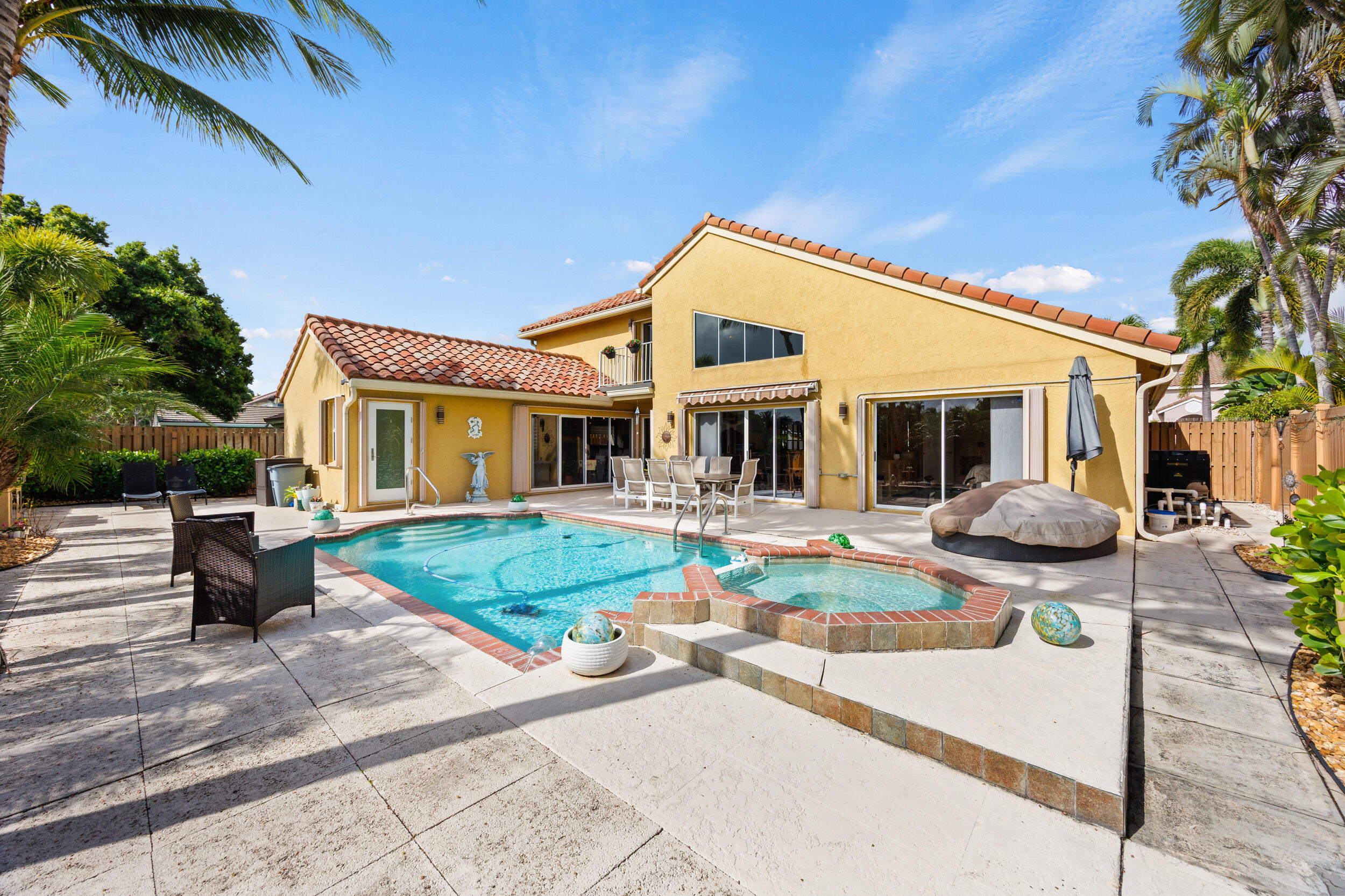 5597 Descartes Circle