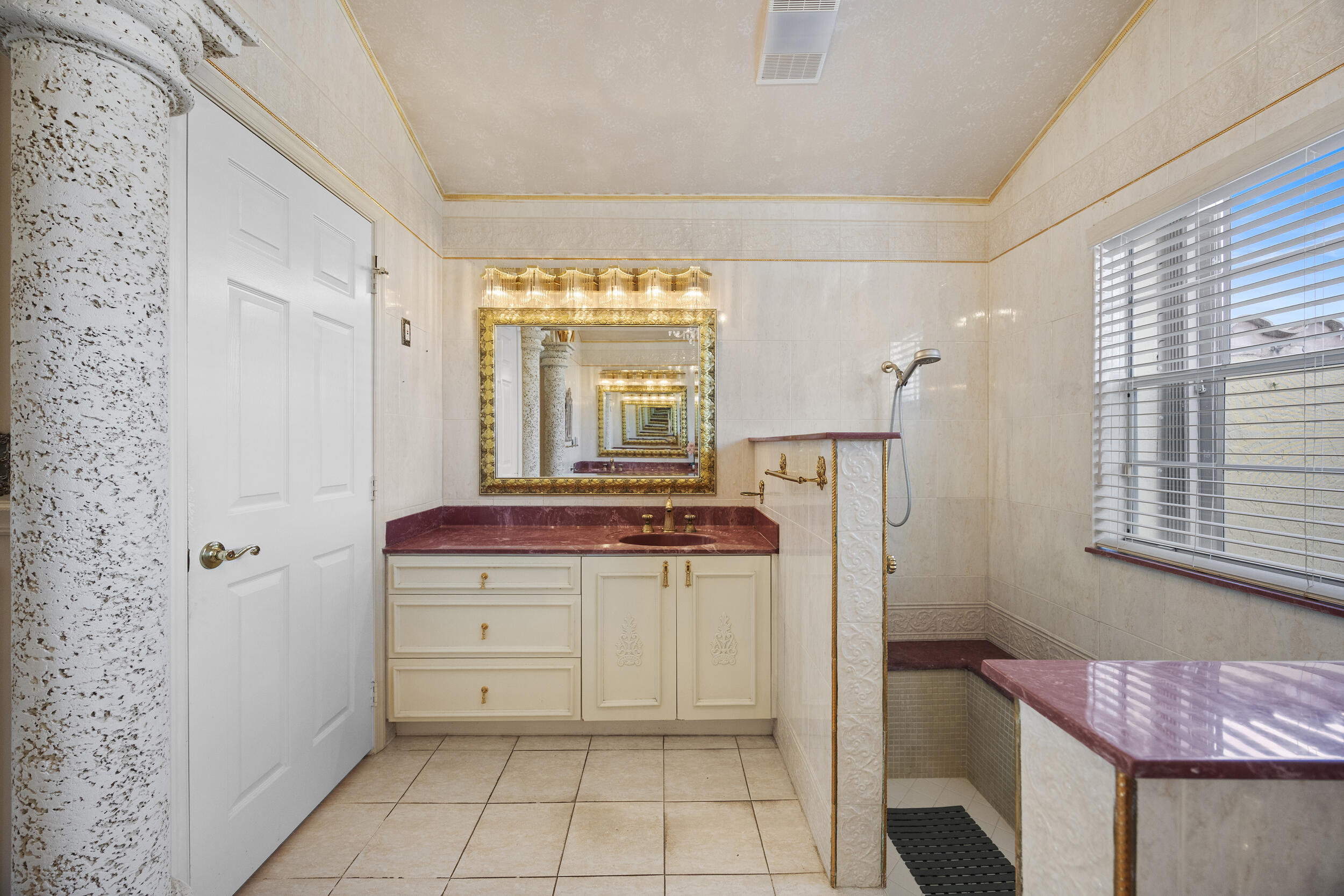 5597 Descartes Circle