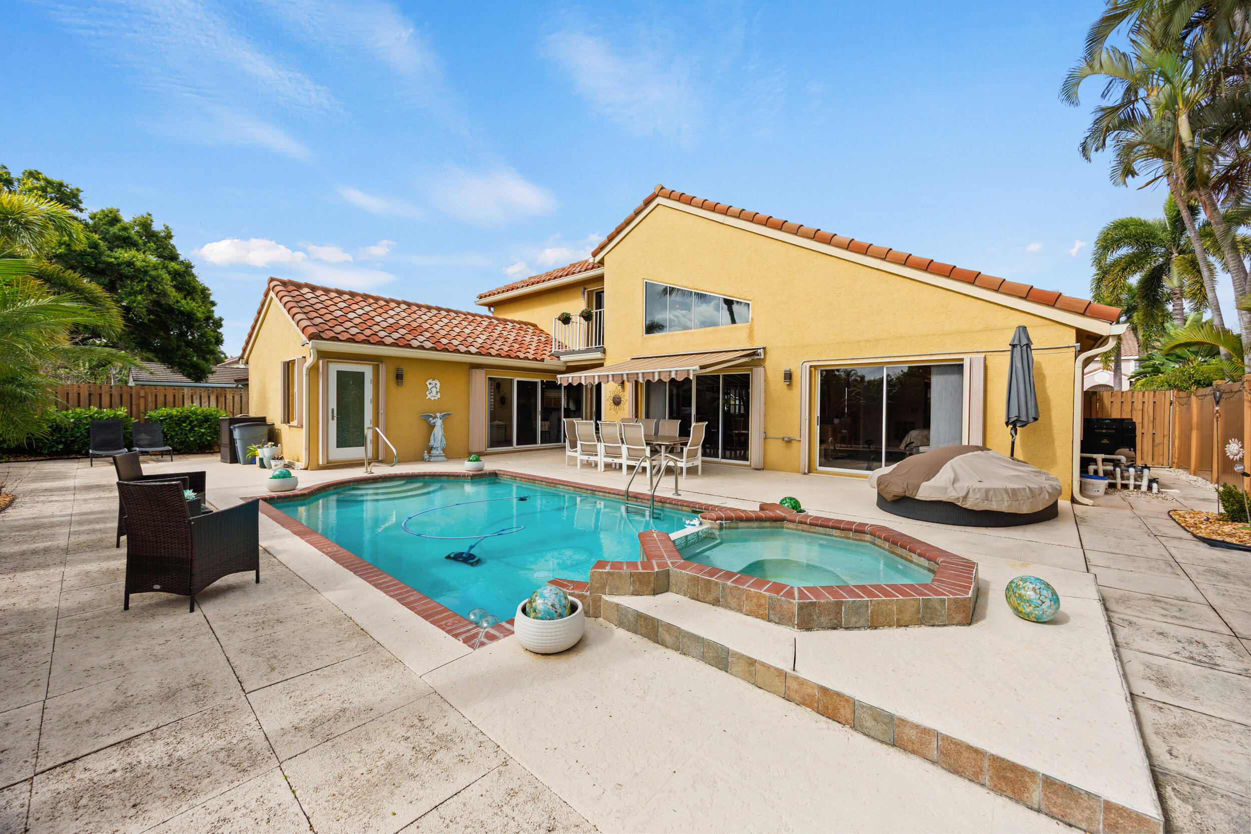 5597 Descartes Circle