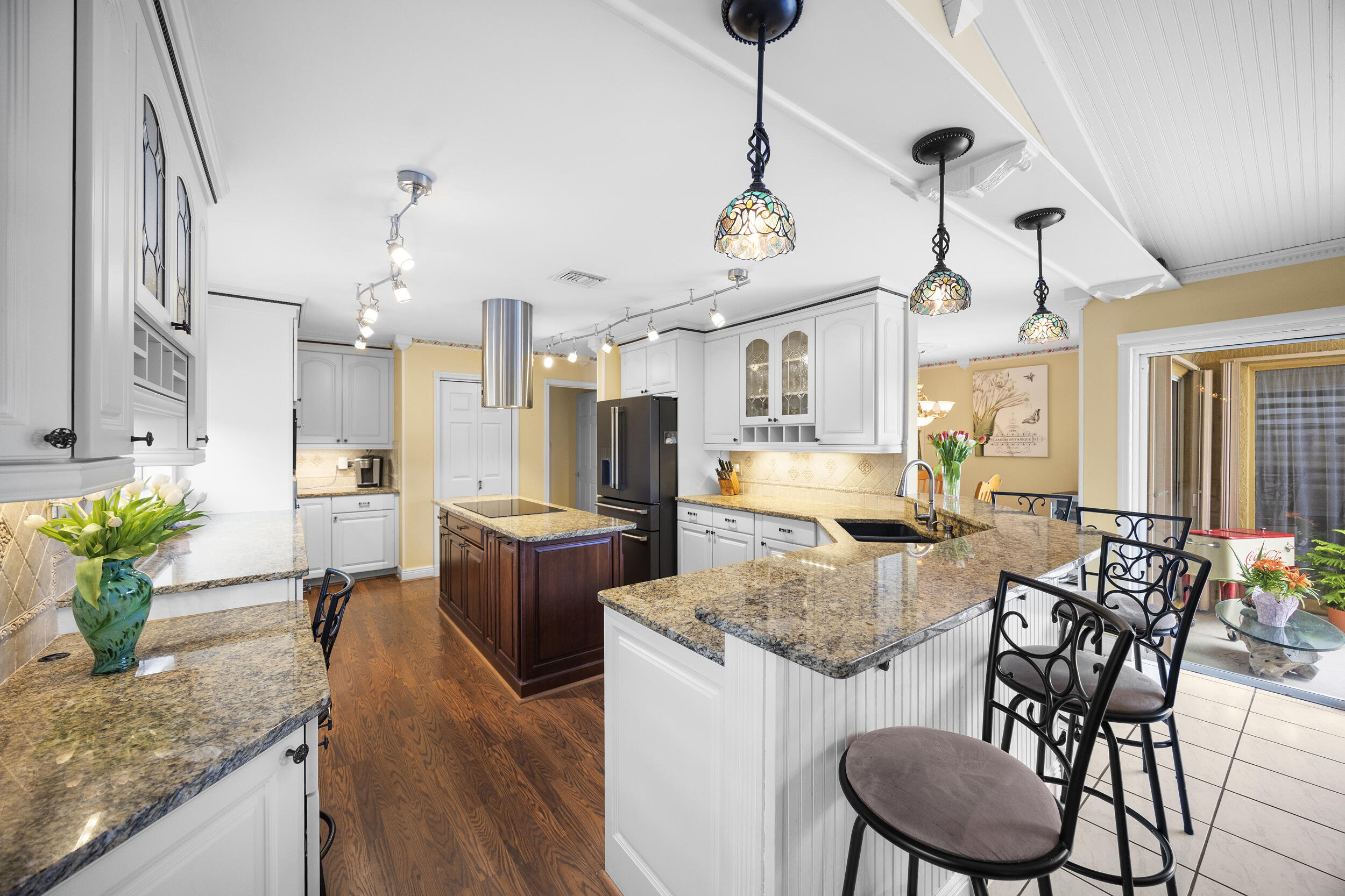 5597 Descartes Circle