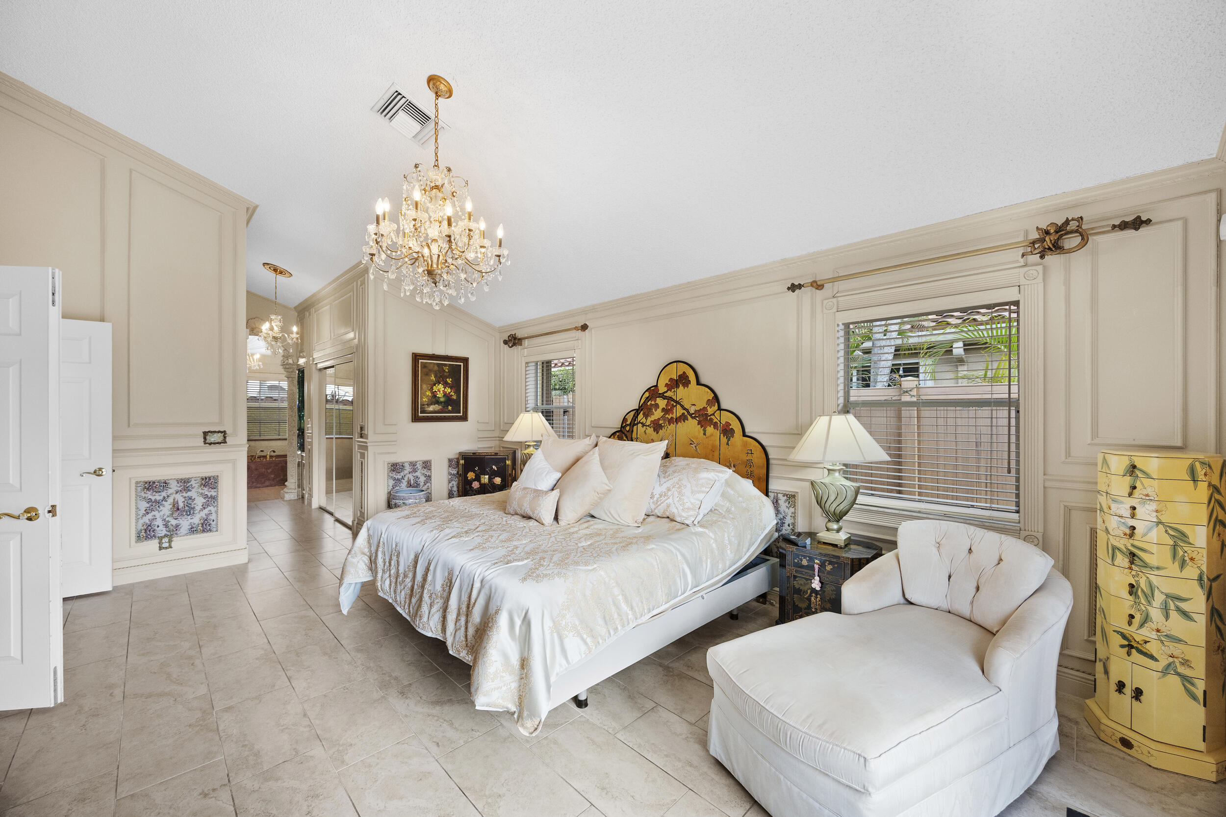 5597 Descartes Circle