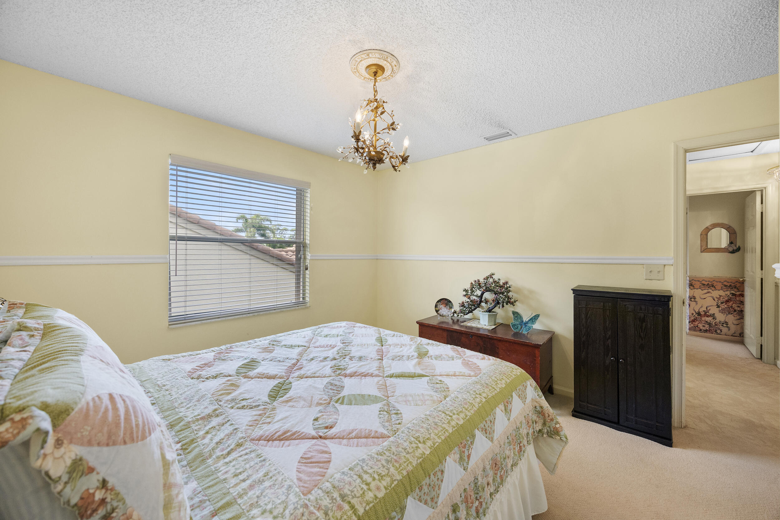 5597 Descartes Circle