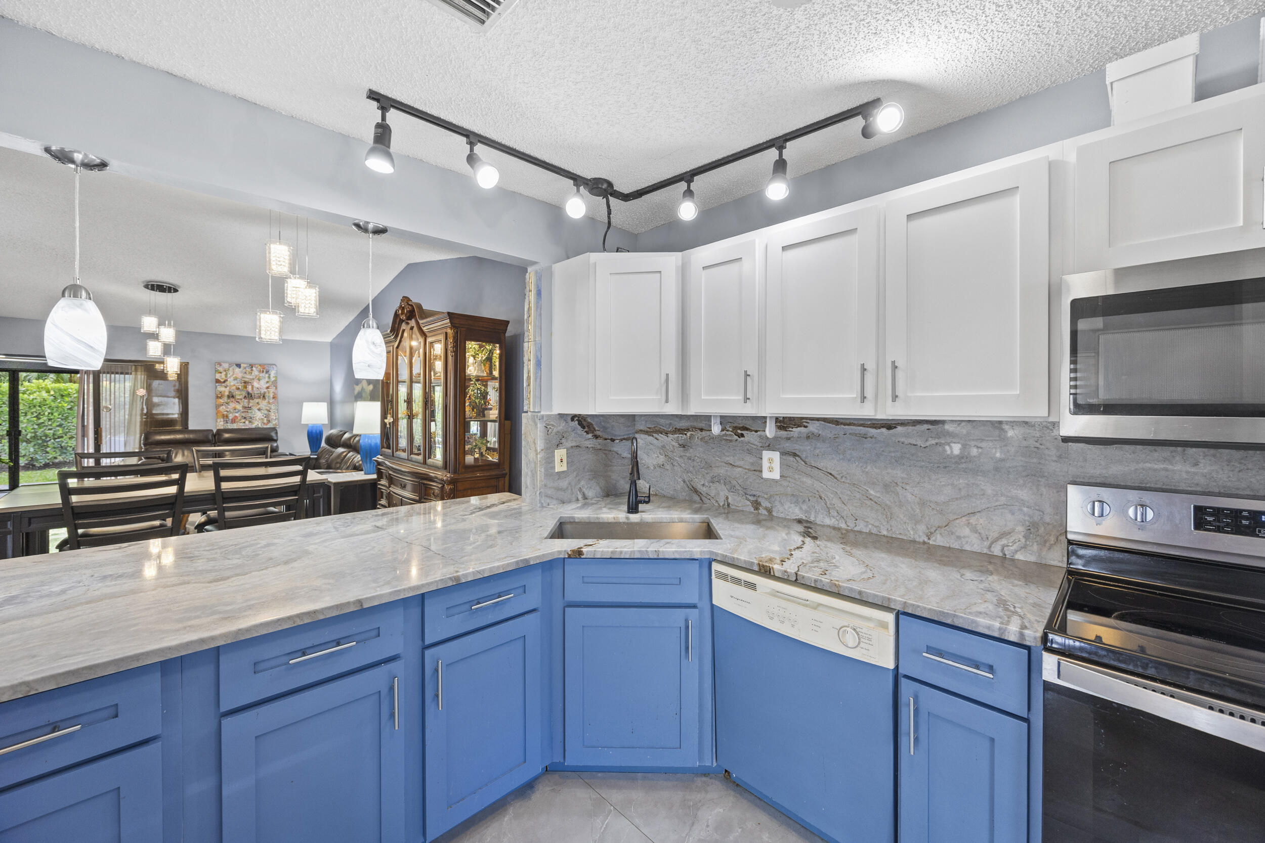 2640 Gately Drive W 1601