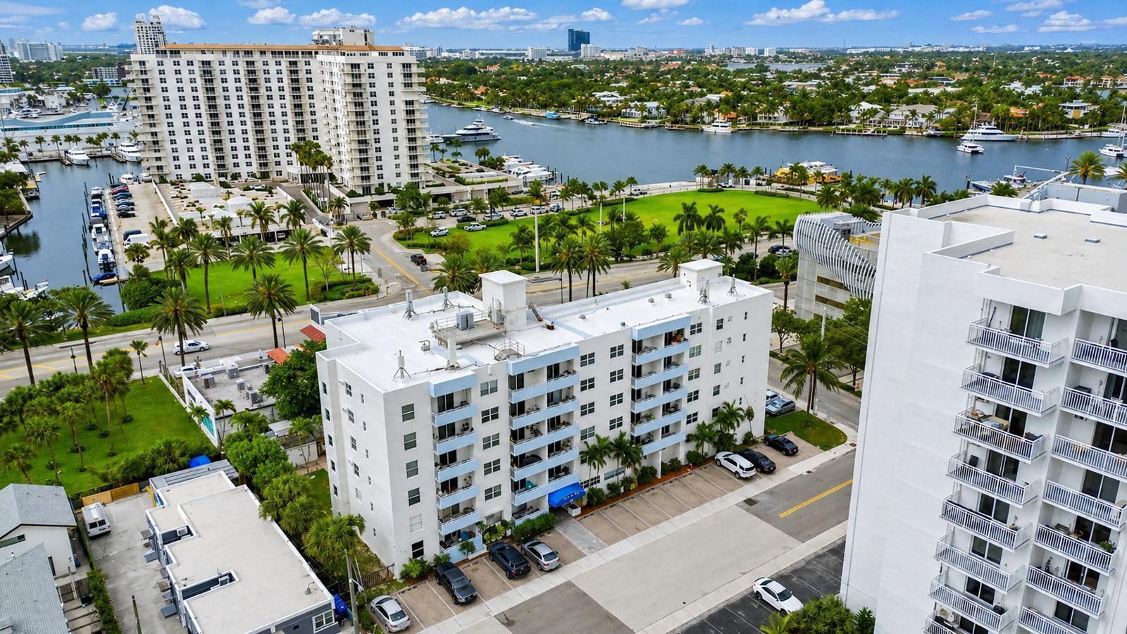 2900 Banyan Street 601