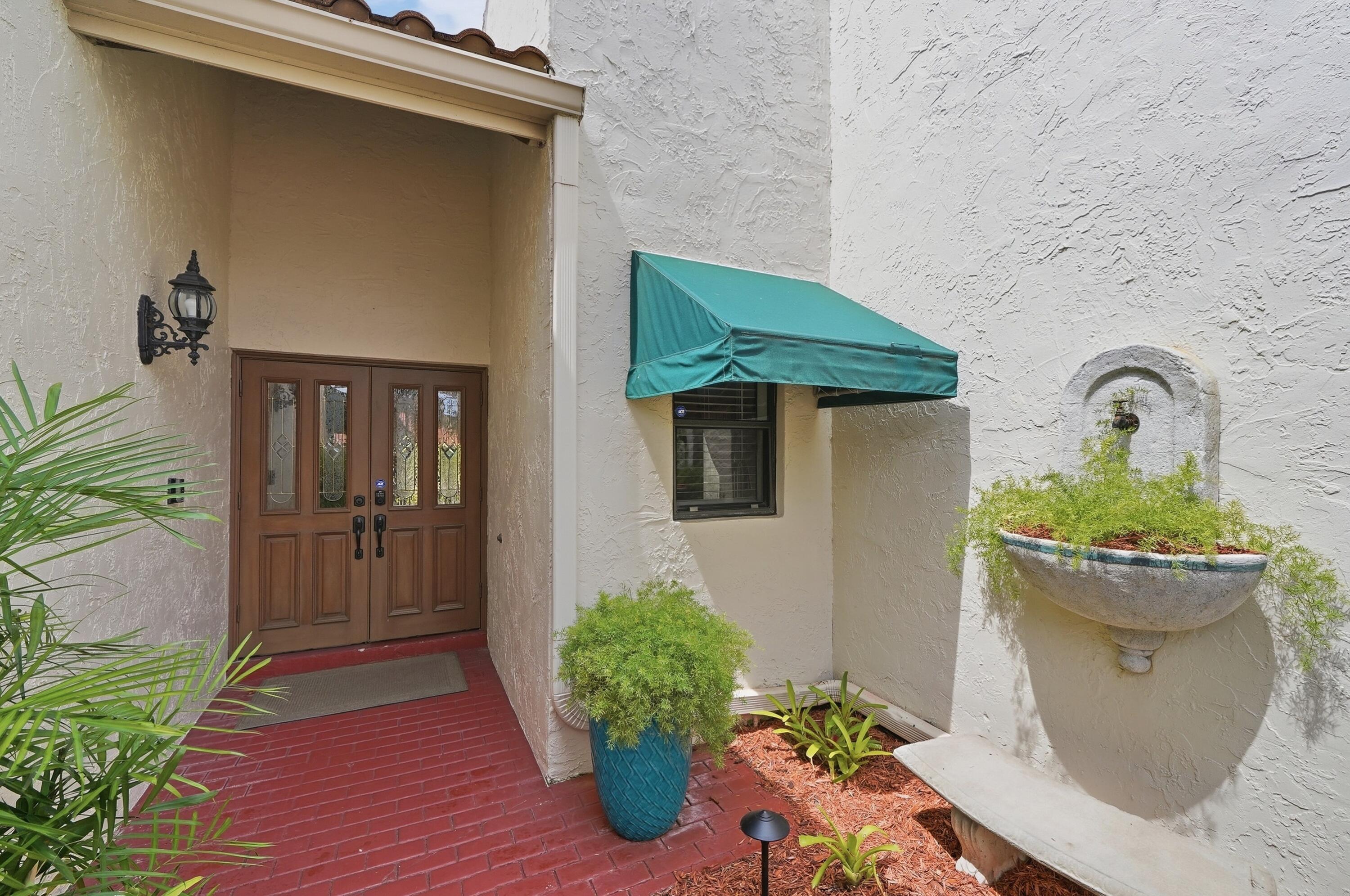6533 Las Flores Drive