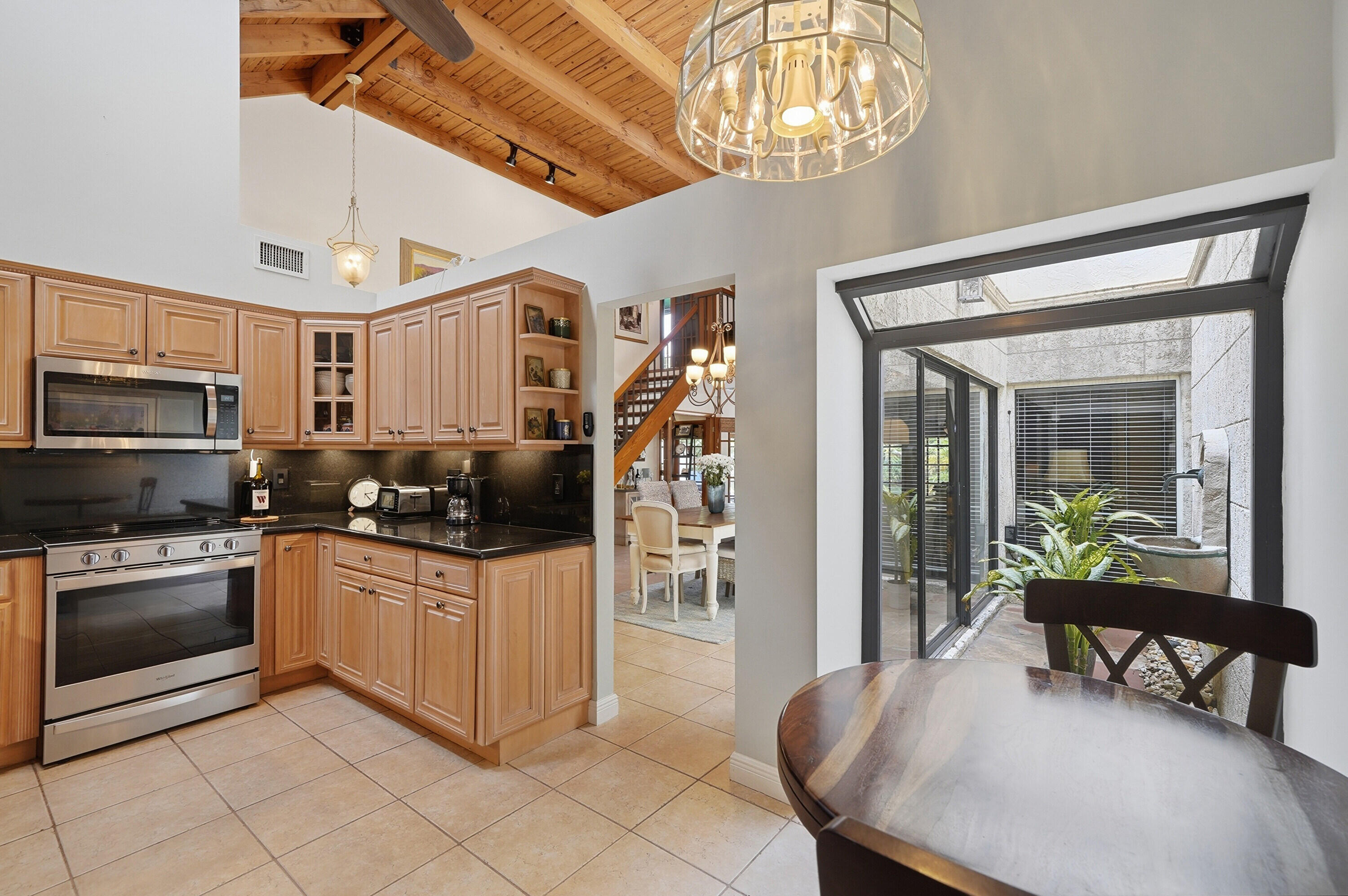 6533 Las Flores Drive