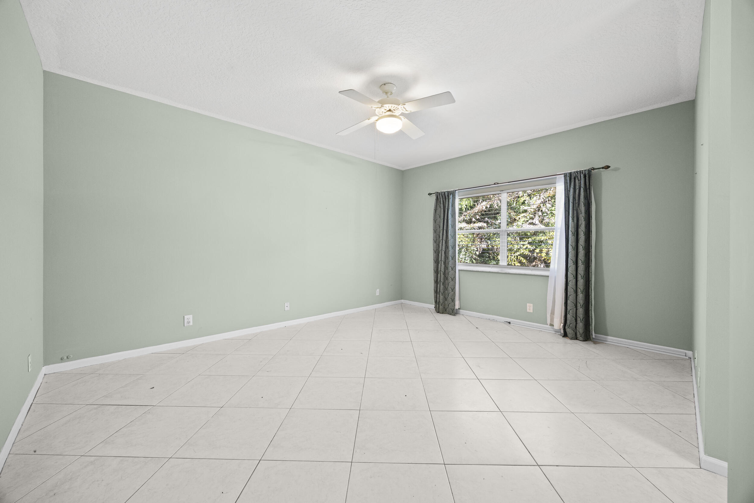105 Monterey Way