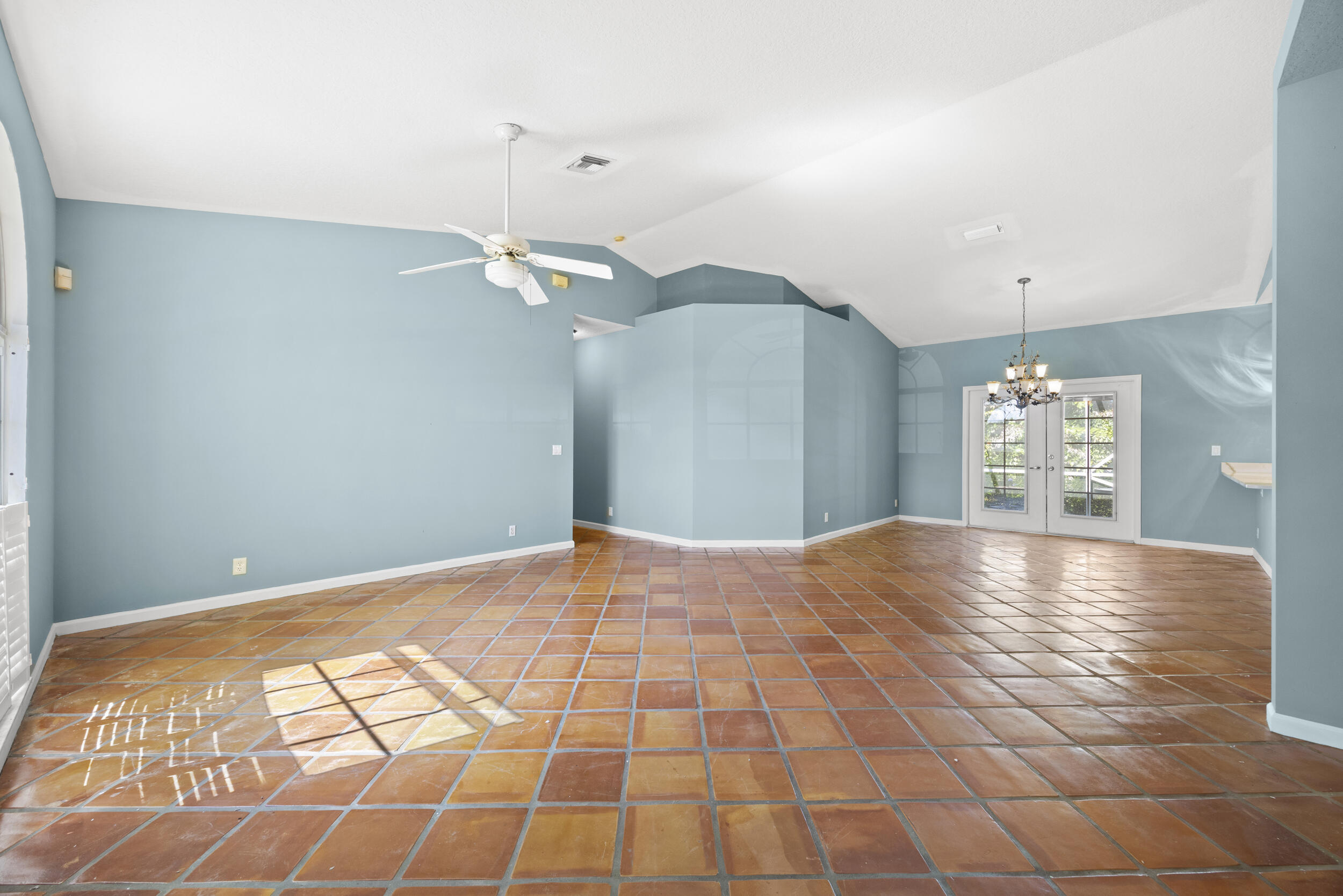 105 Monterey Way