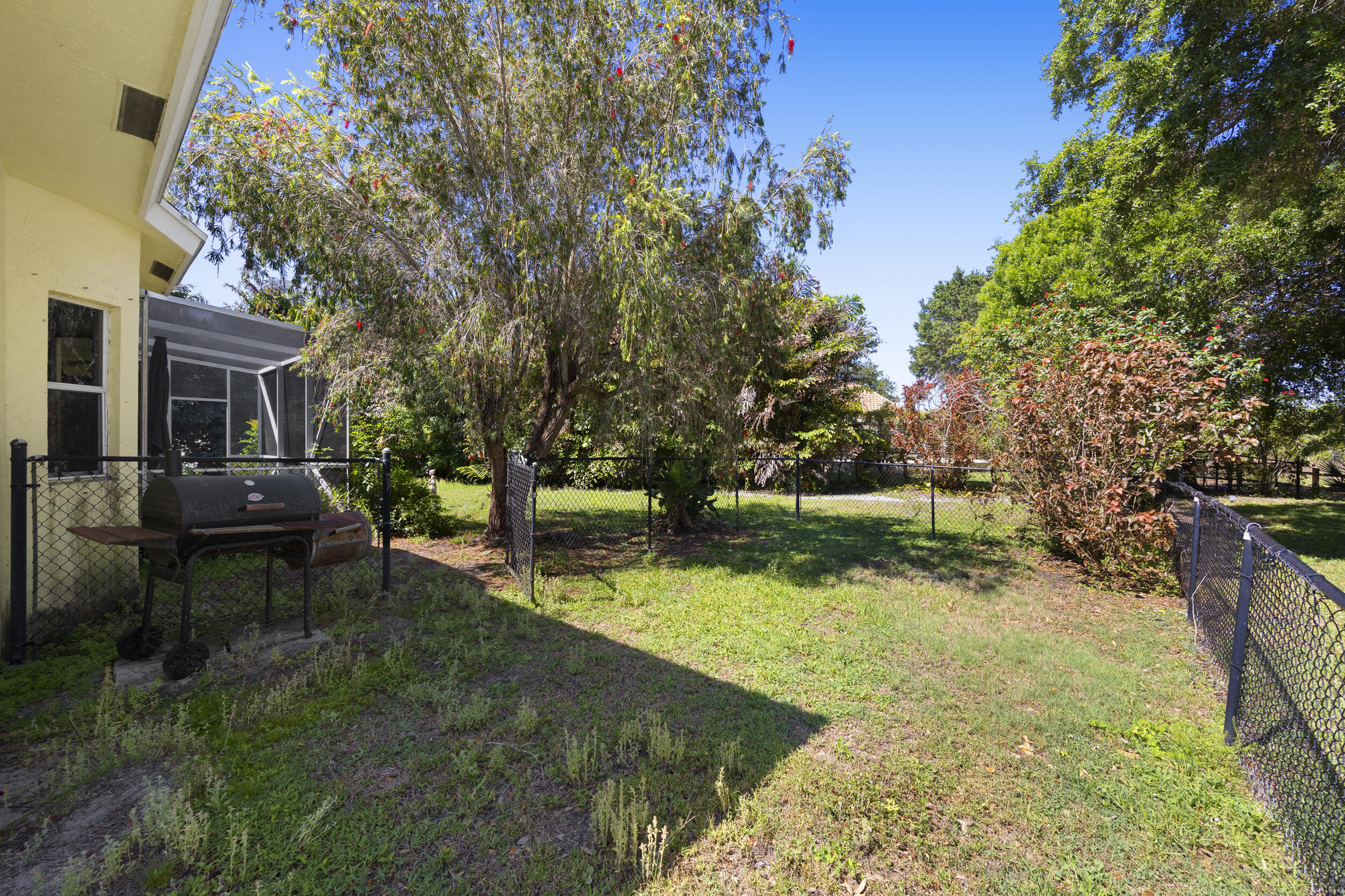 105 Monterey Way