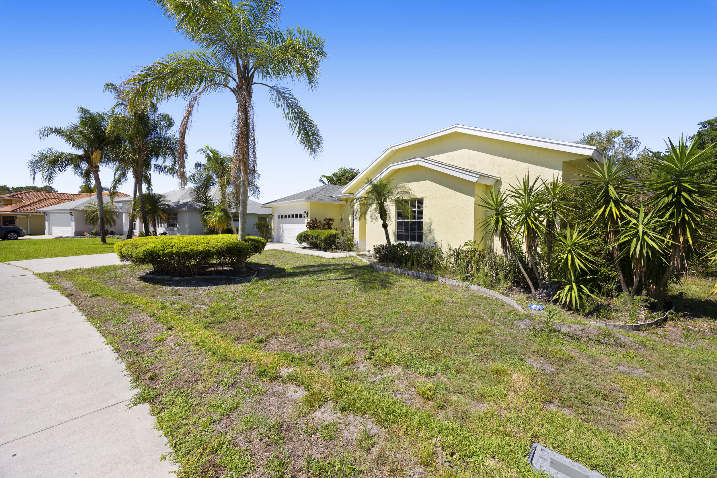 105 Monterey Way