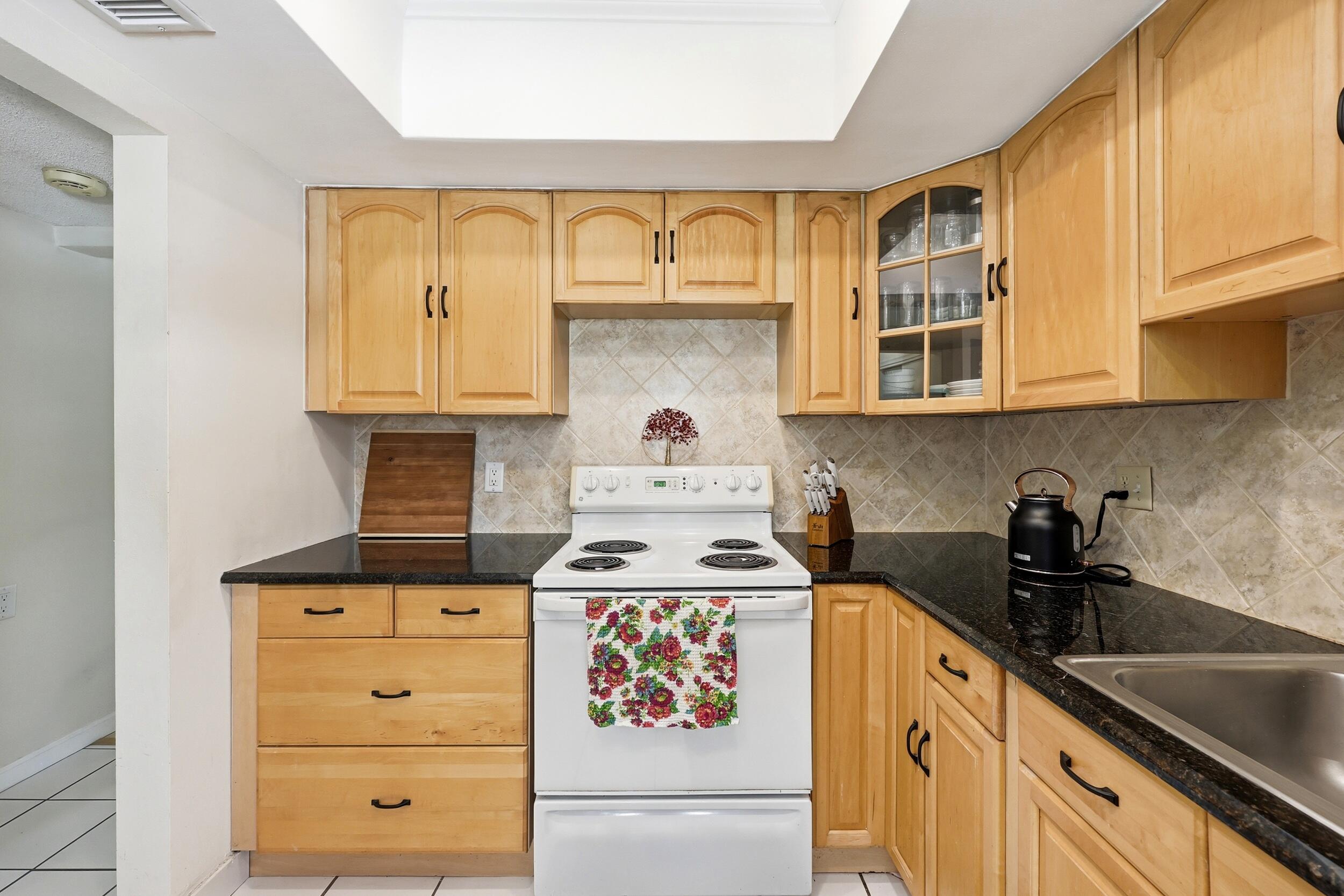 3300 NE 10th Terrace 40