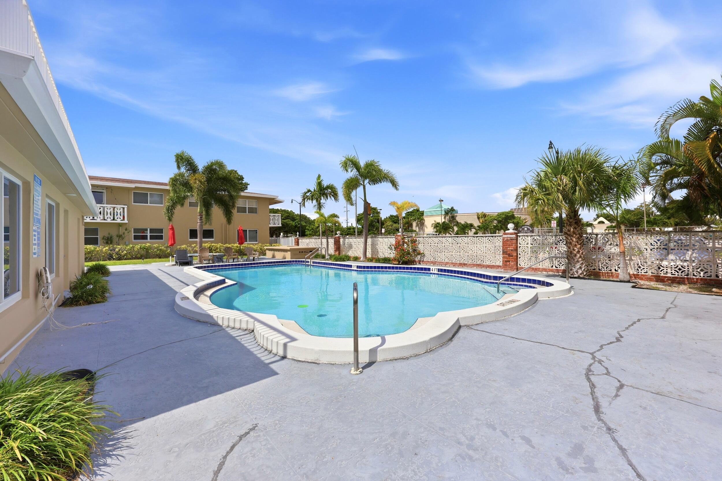 3300 NE 10th Terrace 40