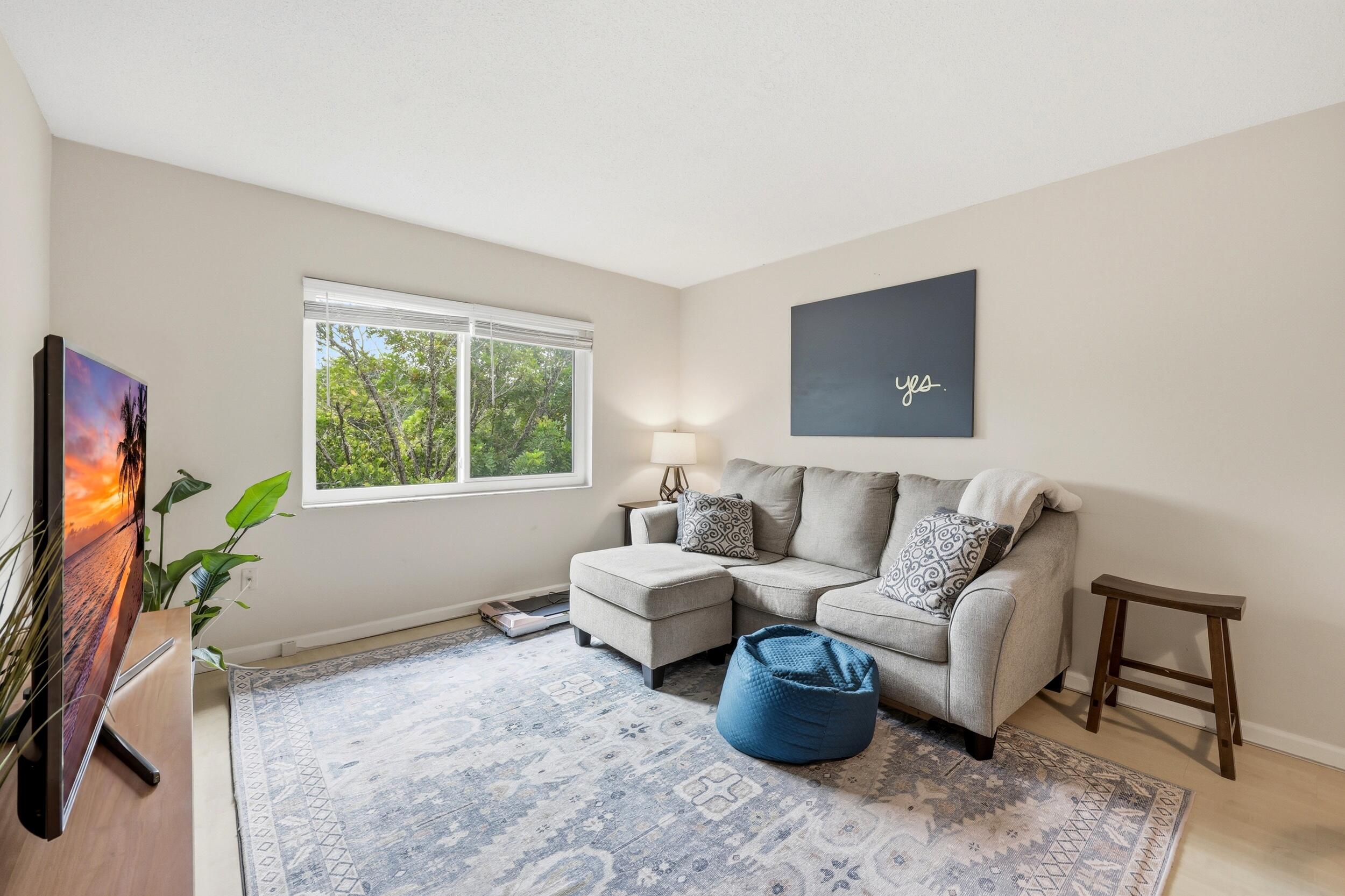 3300 NE 10th Terrace 40