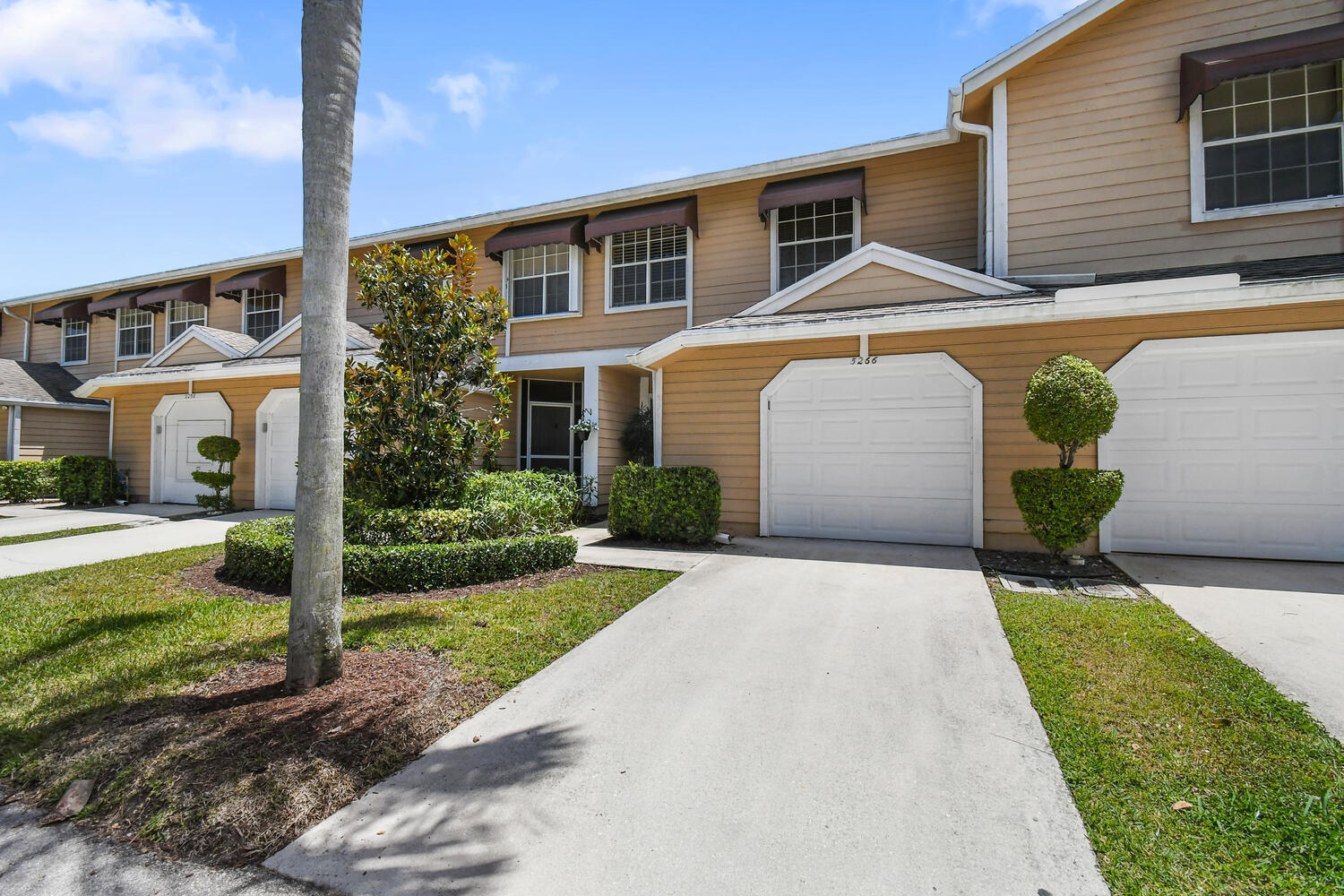 5266 Sapphire Valley