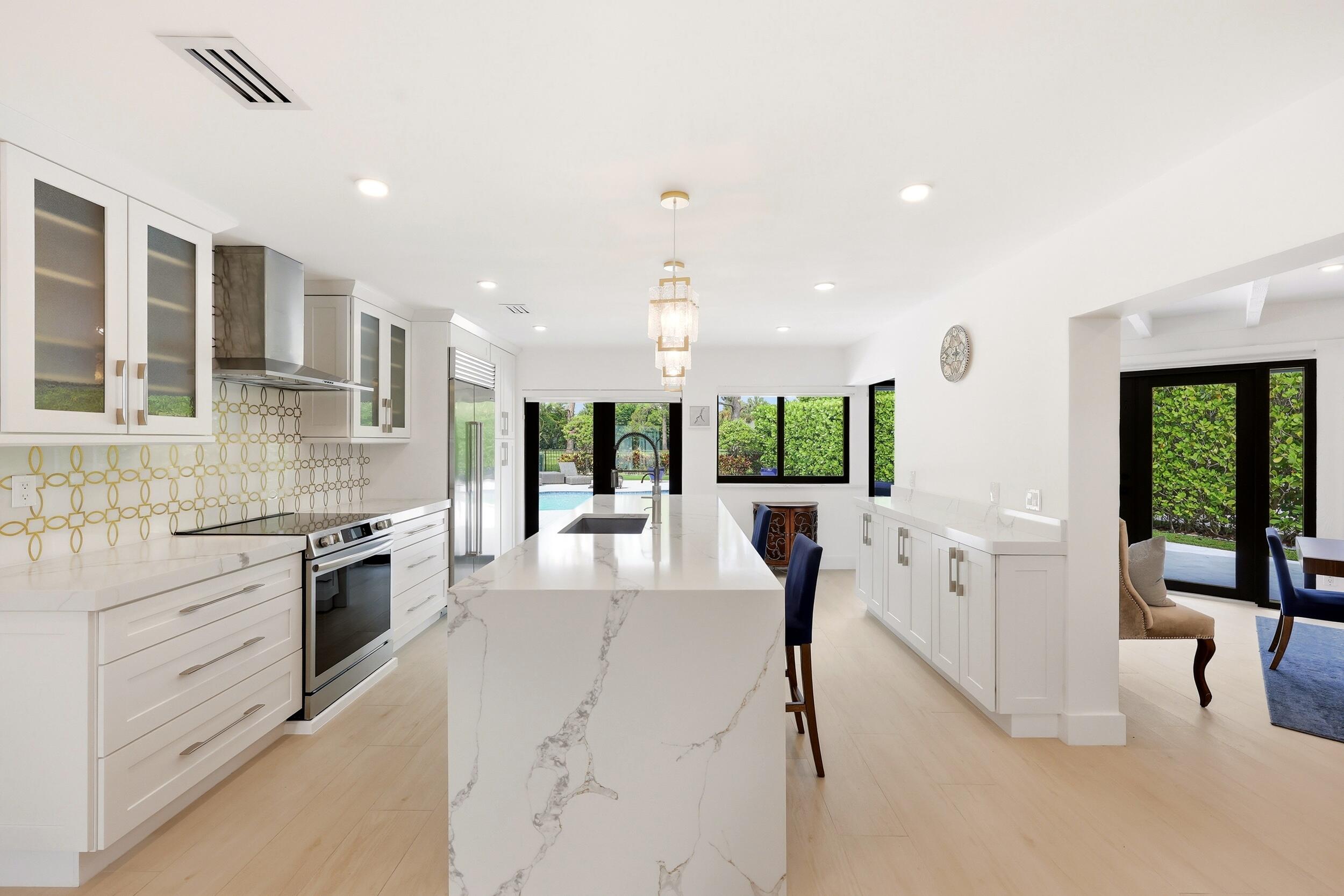 624 W Lakewoode Circle W