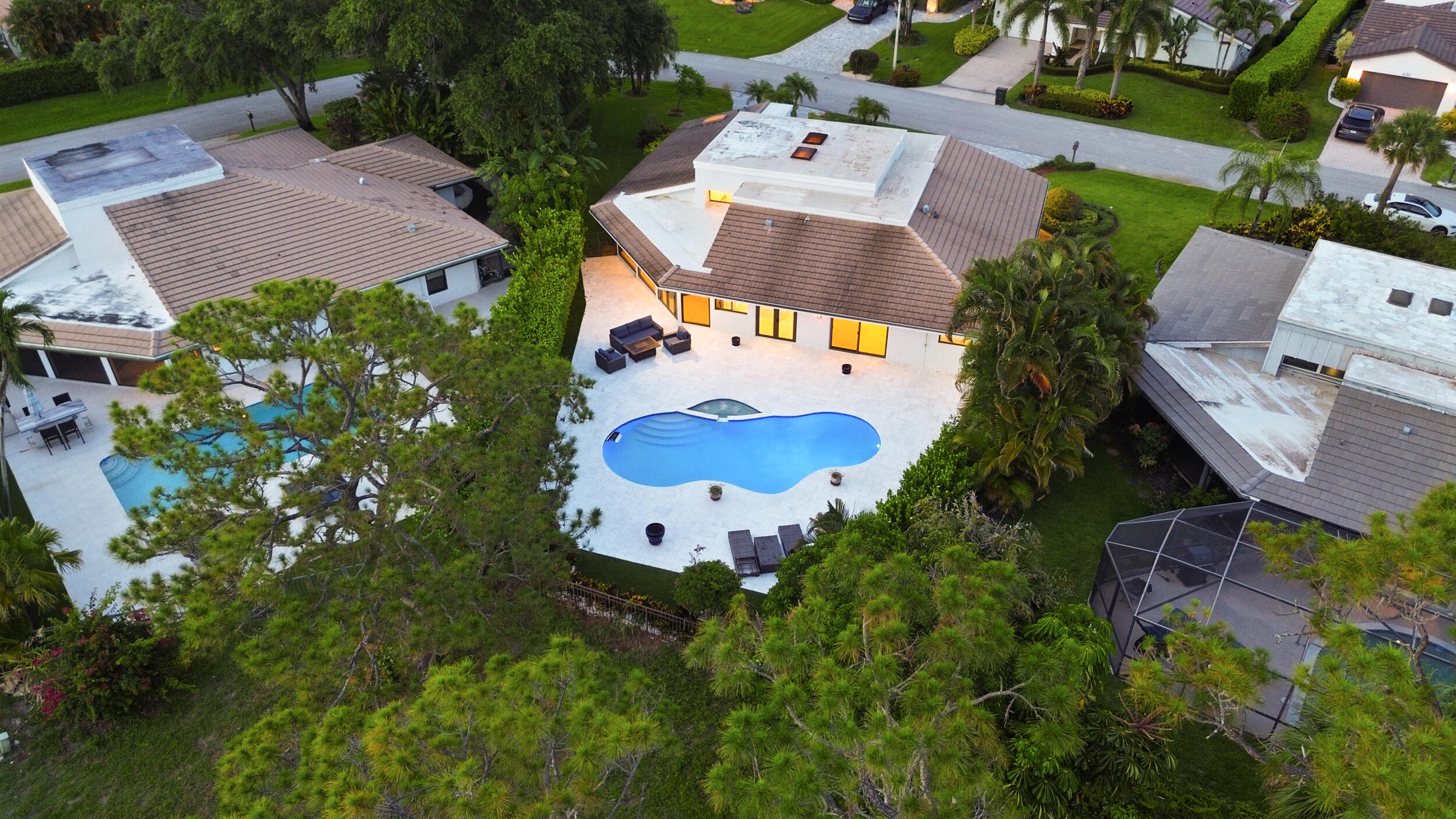 624 W Lakewoode Circle W
