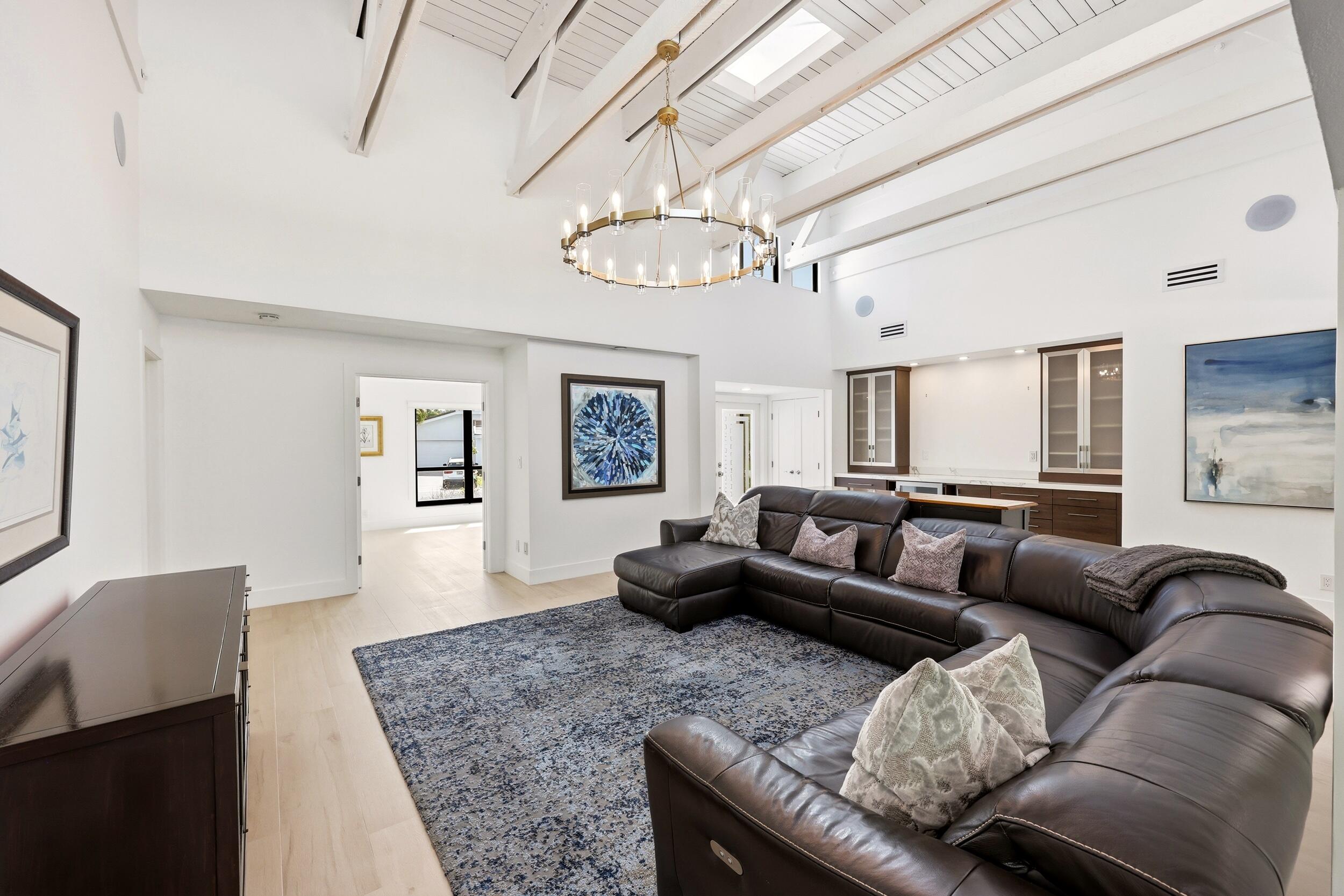 624 W Lakewoode Circle W
