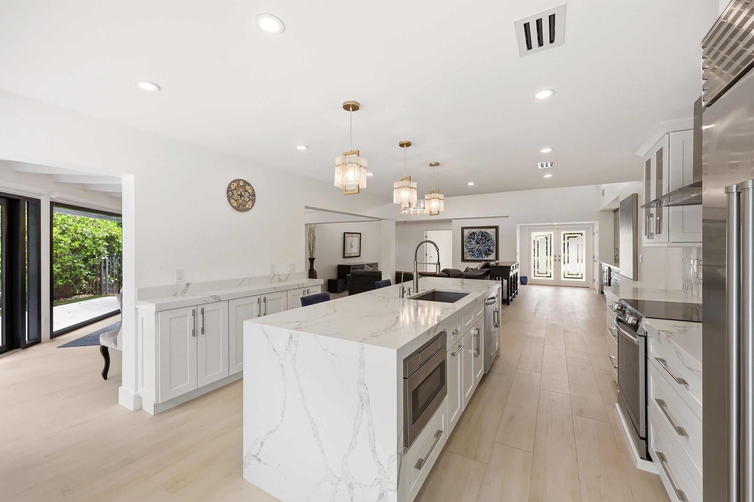 624 W Lakewoode Circle W