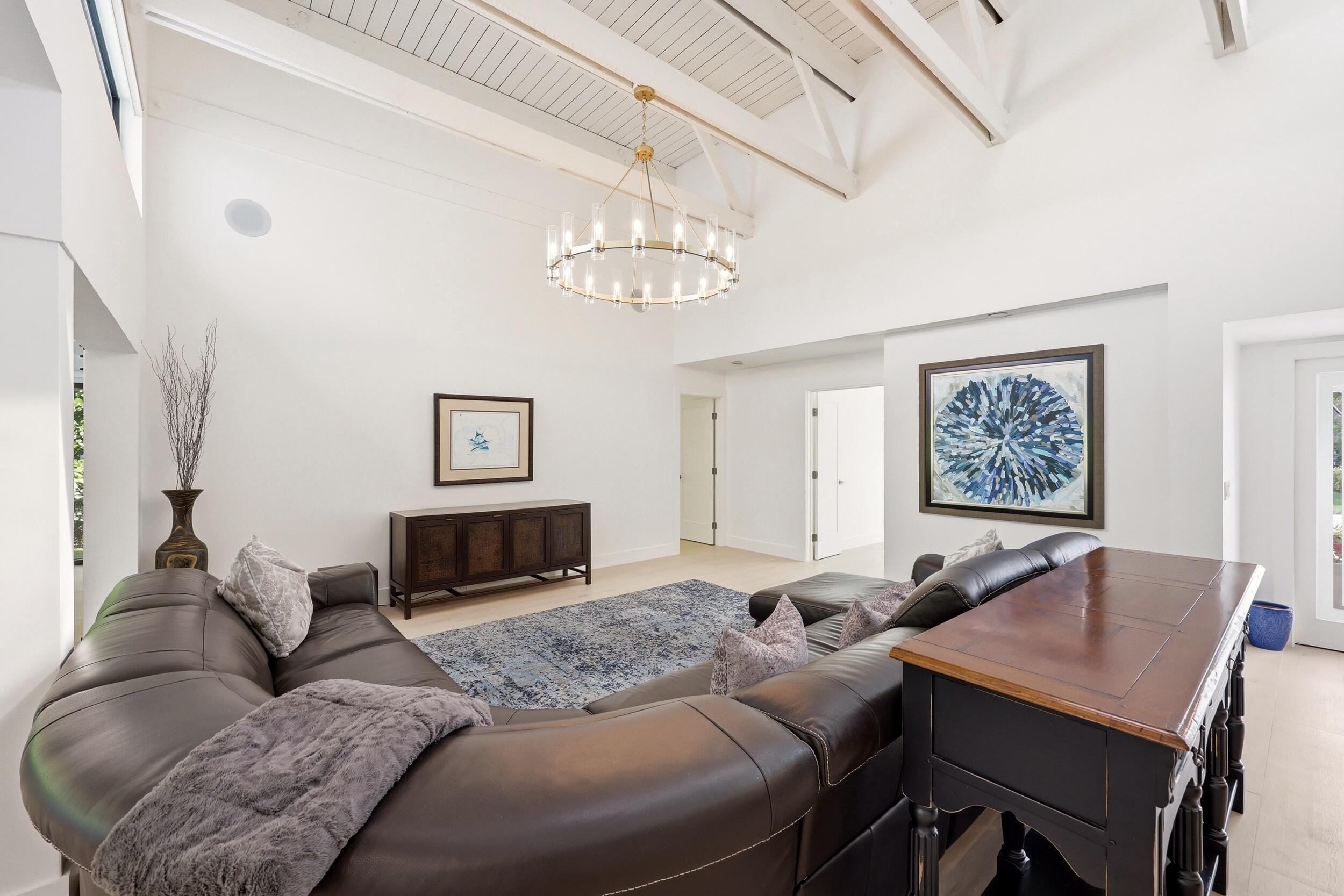624 W Lakewoode Circle W