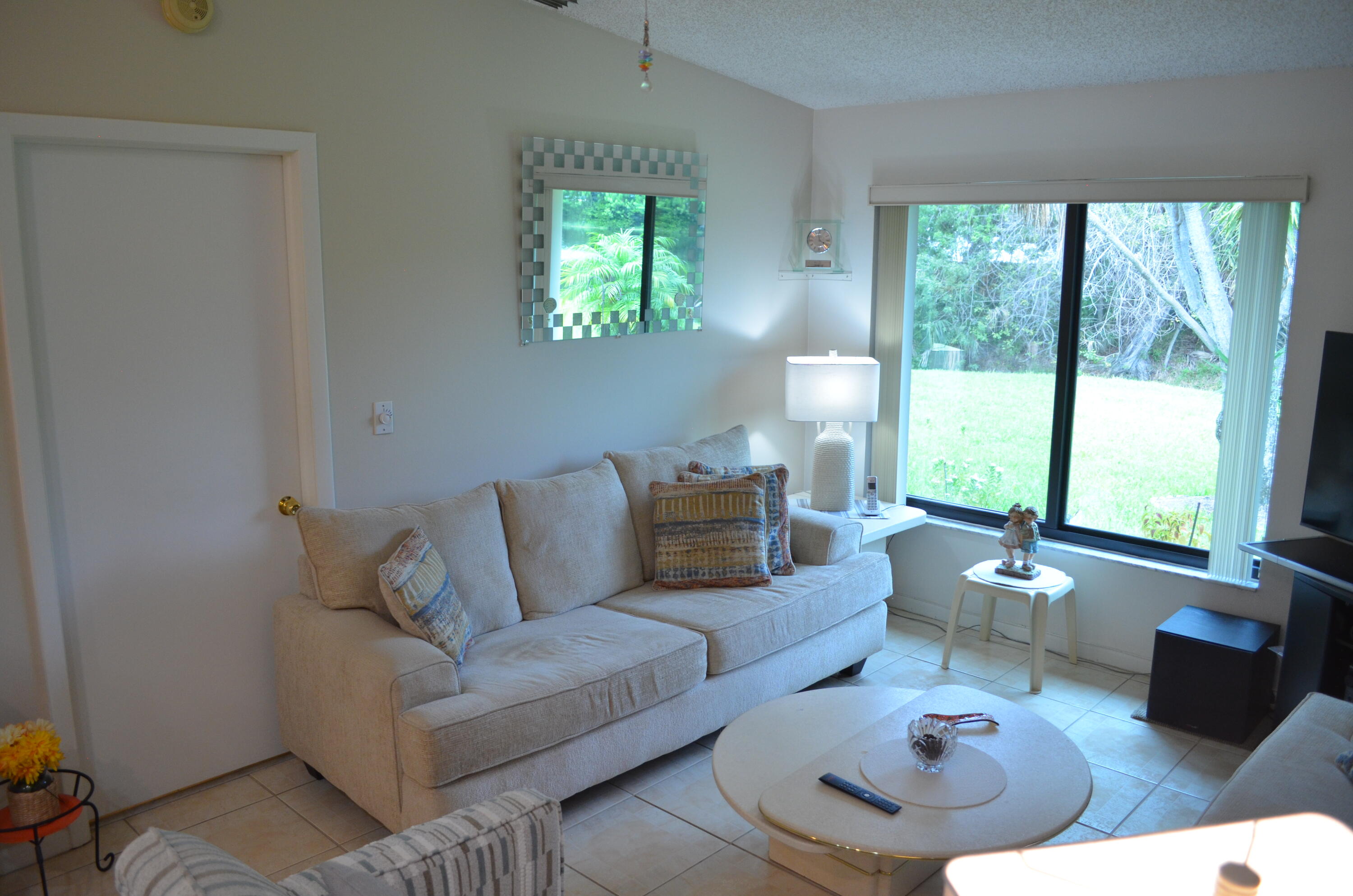 5392 Viburnum Circle
