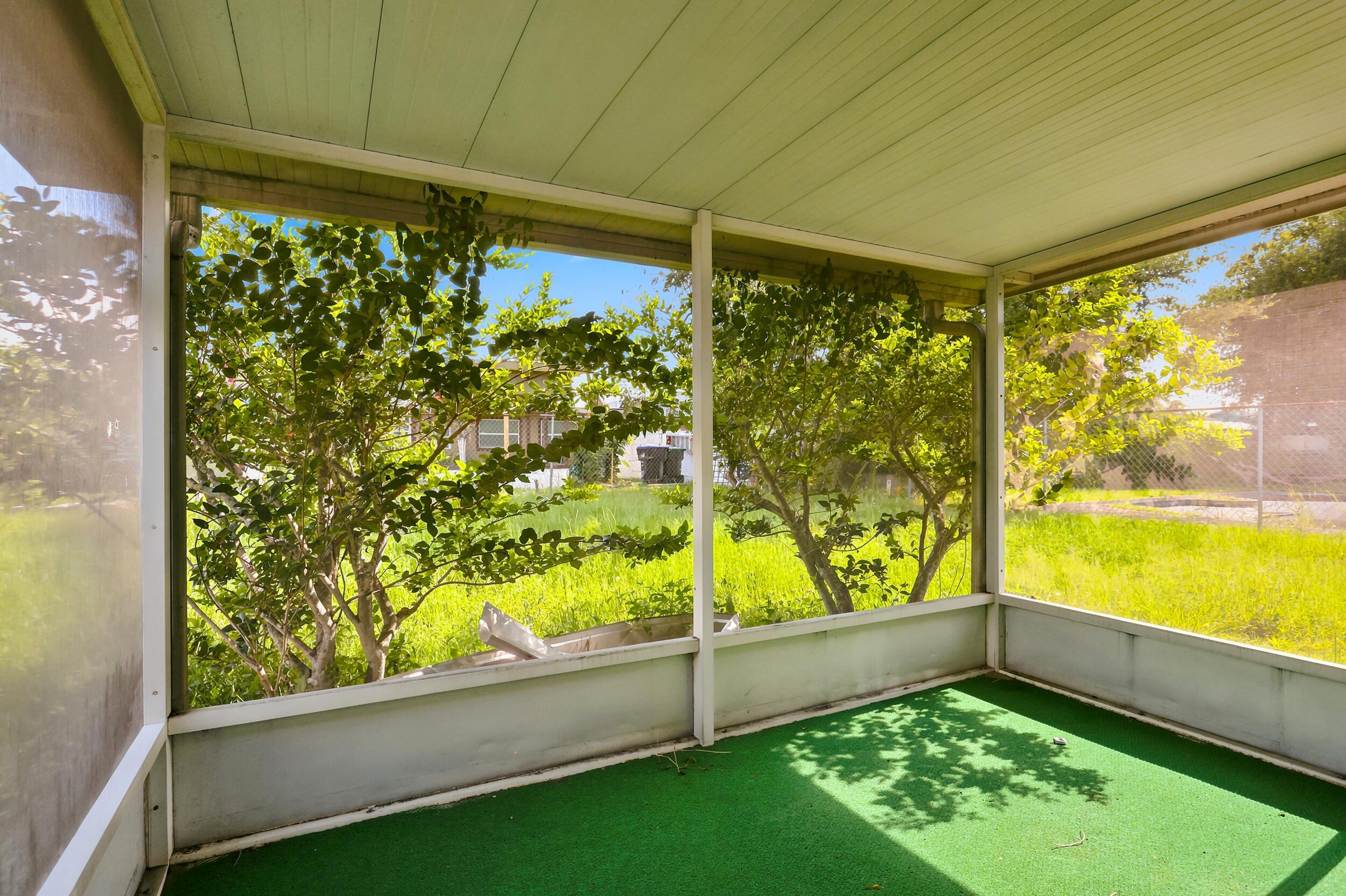 2737 Myakka Drive