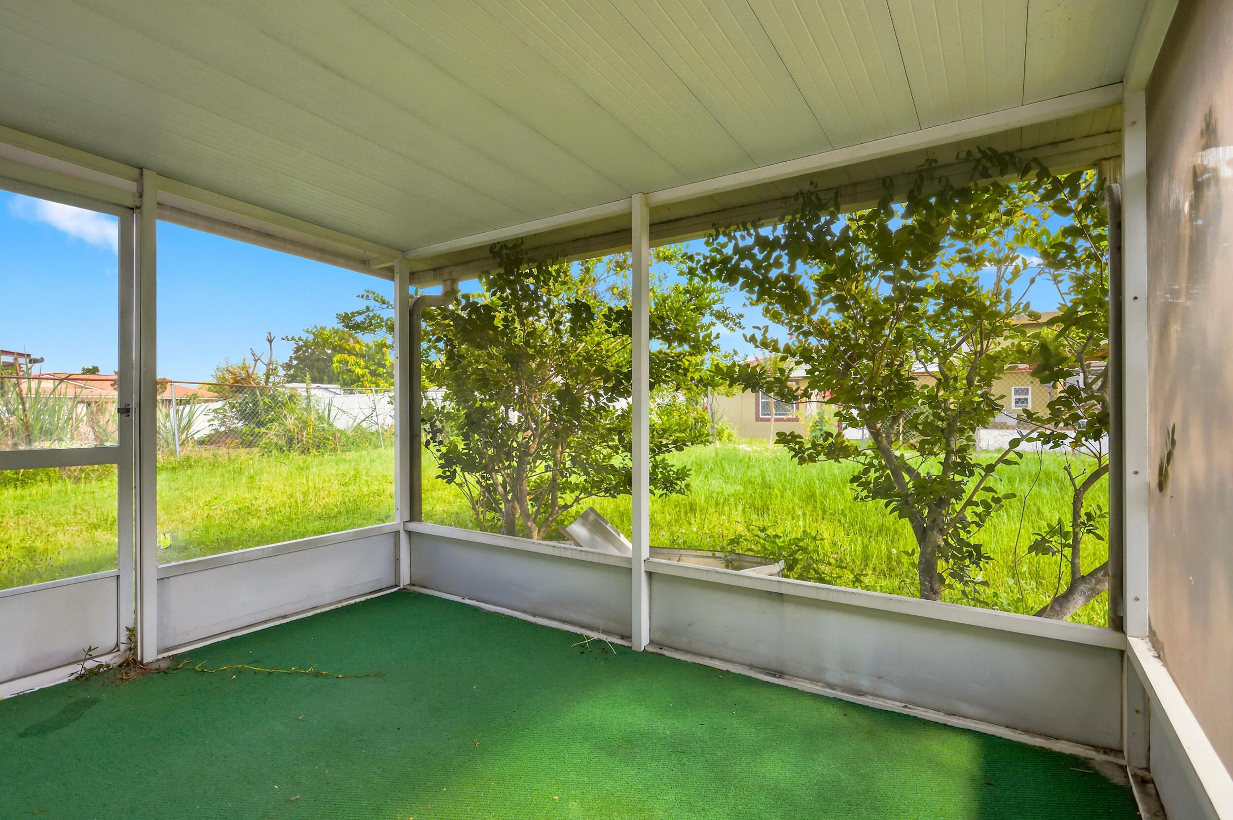 2737 Myakka Drive