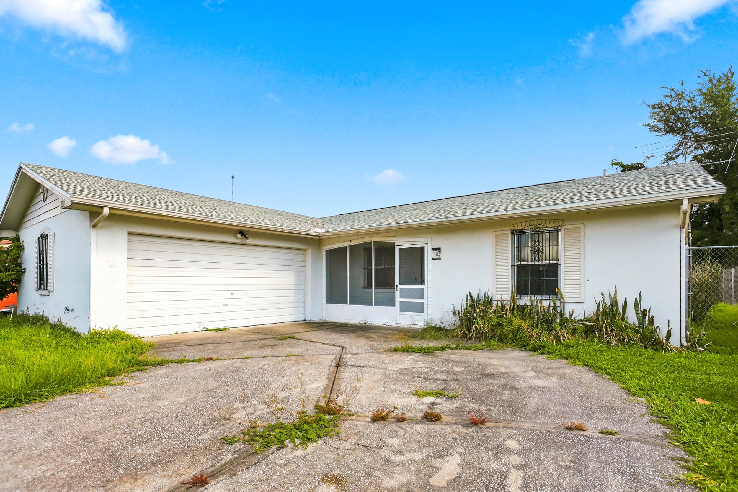 2737 Myakka Drive