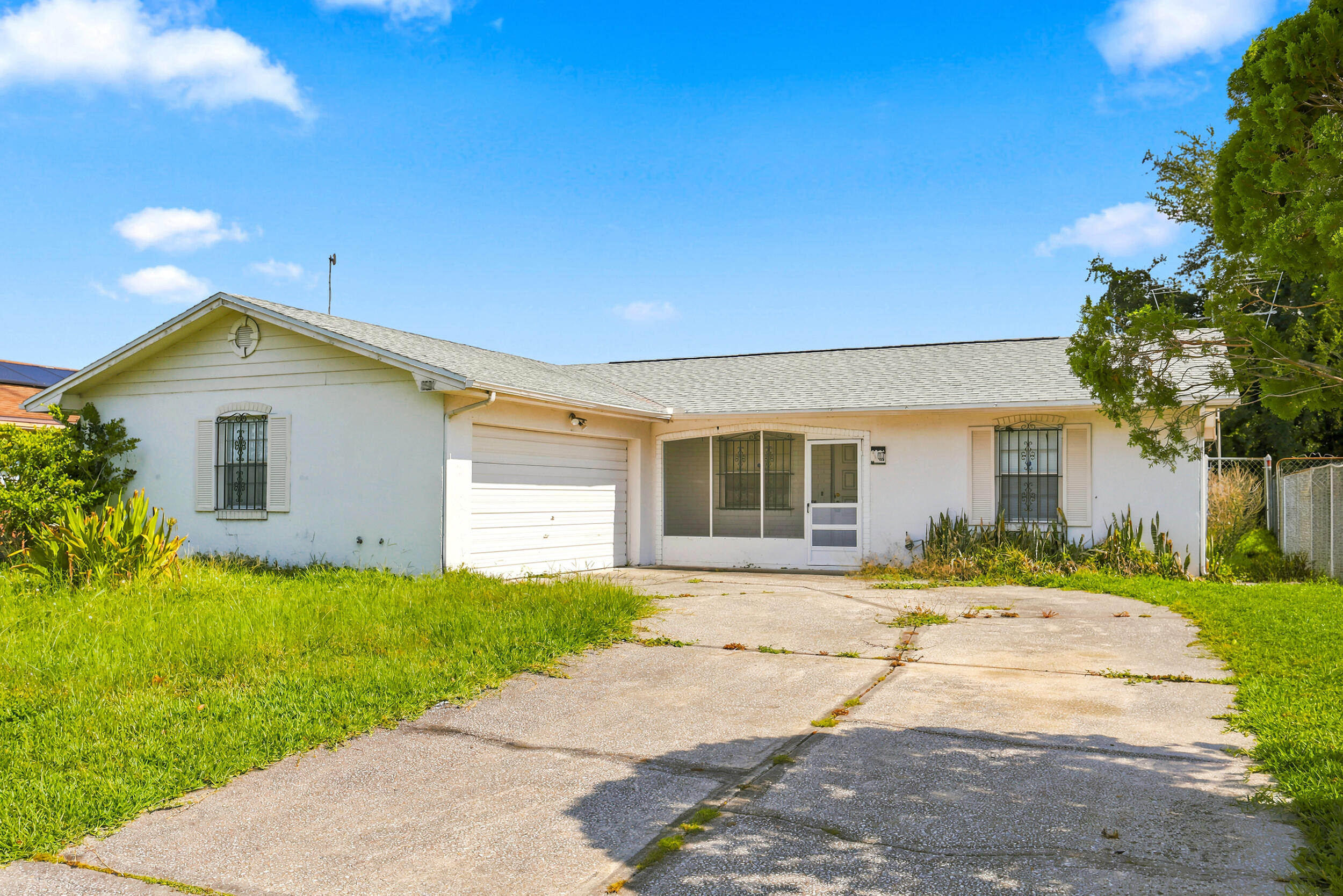 2737 Myakka Drive