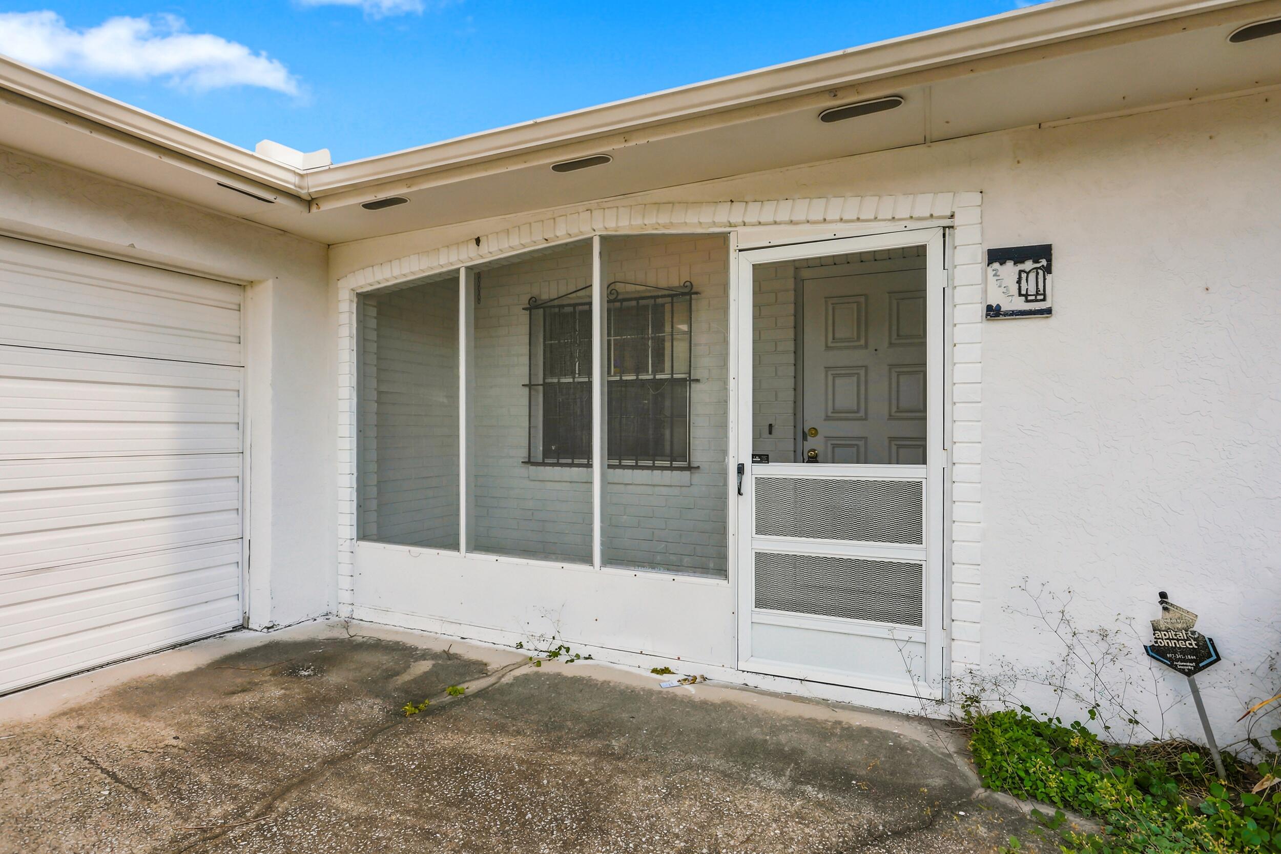 2737 Myakka Drive