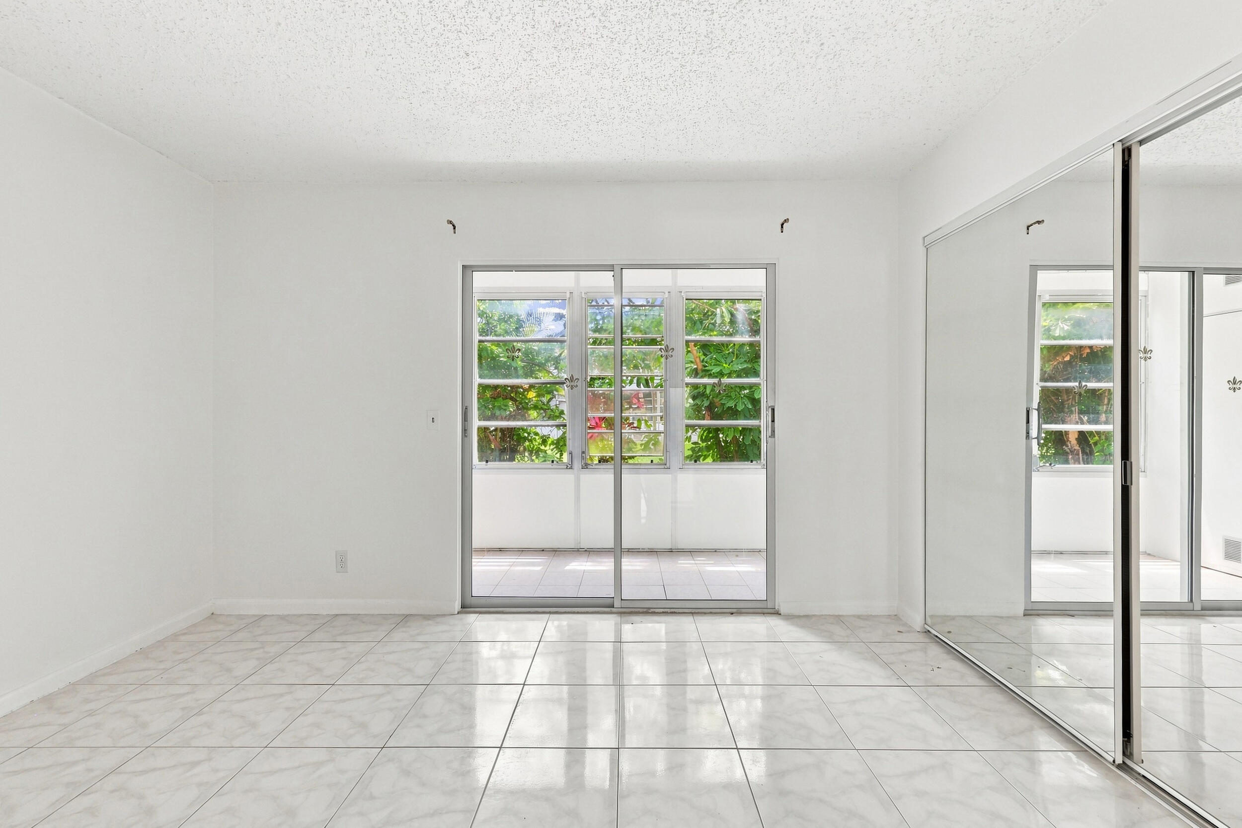 310 OAKRIDGE R Court 310